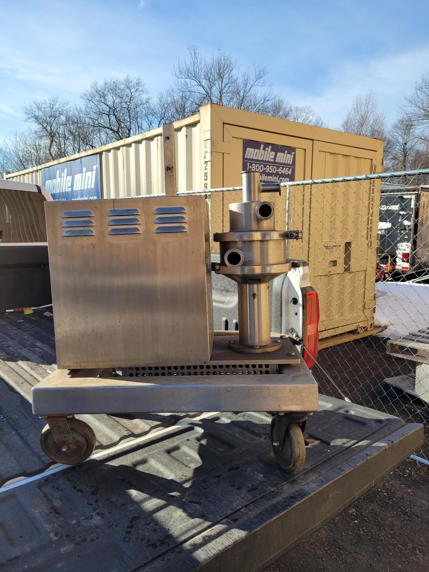 Quadro Y Tron Hi Shear Unit, Model XC1, SN: XC1-0058, 7.5 HP Drive.  ($150 palletizing / shrink wrap - Image 2 of 5