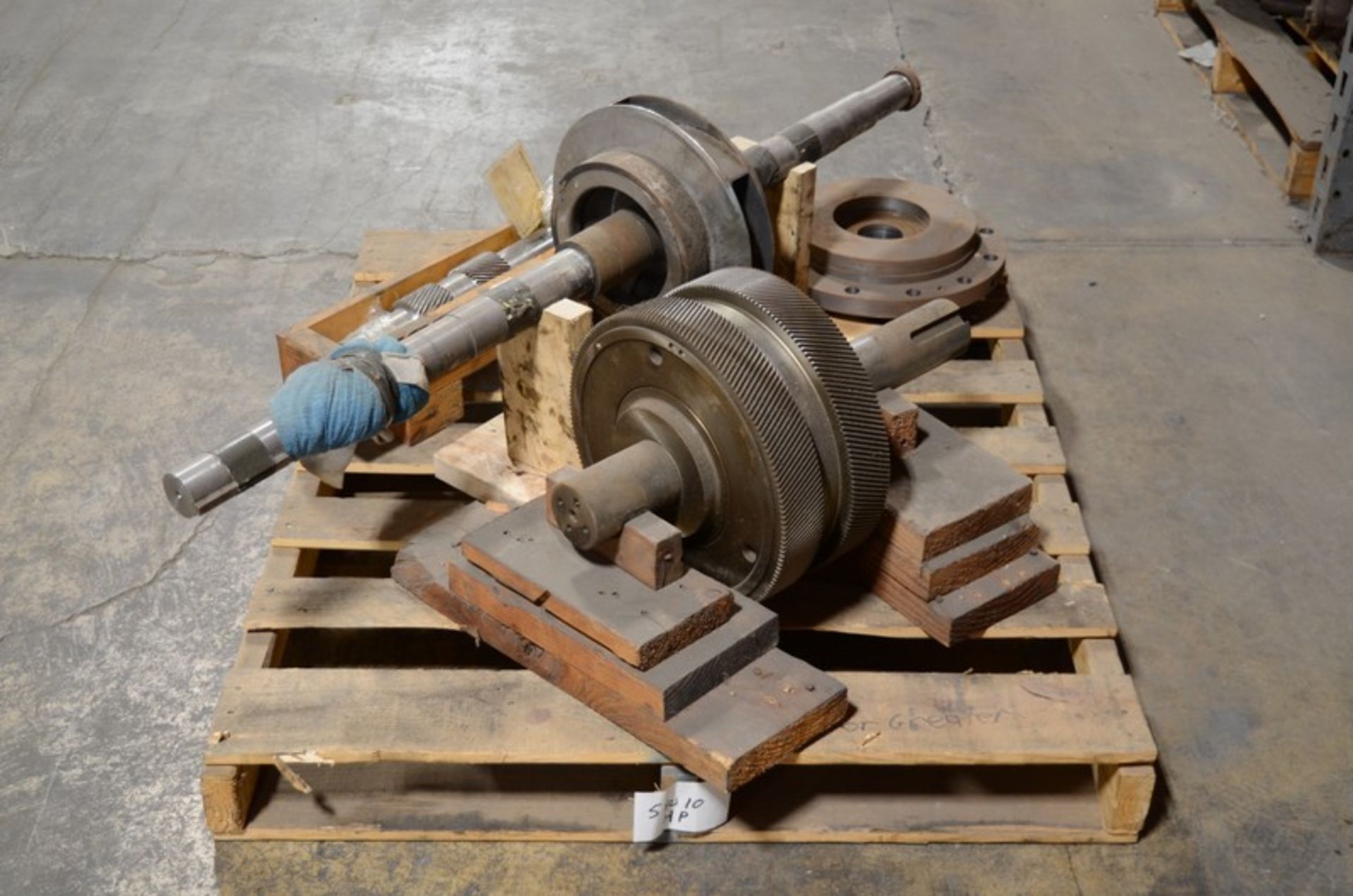 Philadelphia Gear Corp Double Helical Pinion, Flange, Shaft (Loading Fee $25) (Located Lebanon, PA) - Image 2 of 4