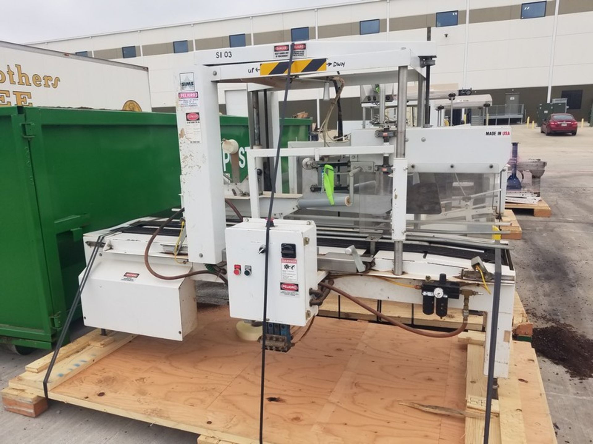 Sims top & bottom case sealer/flap closer, serial # 500-12T (Located Fort Worth, TX)