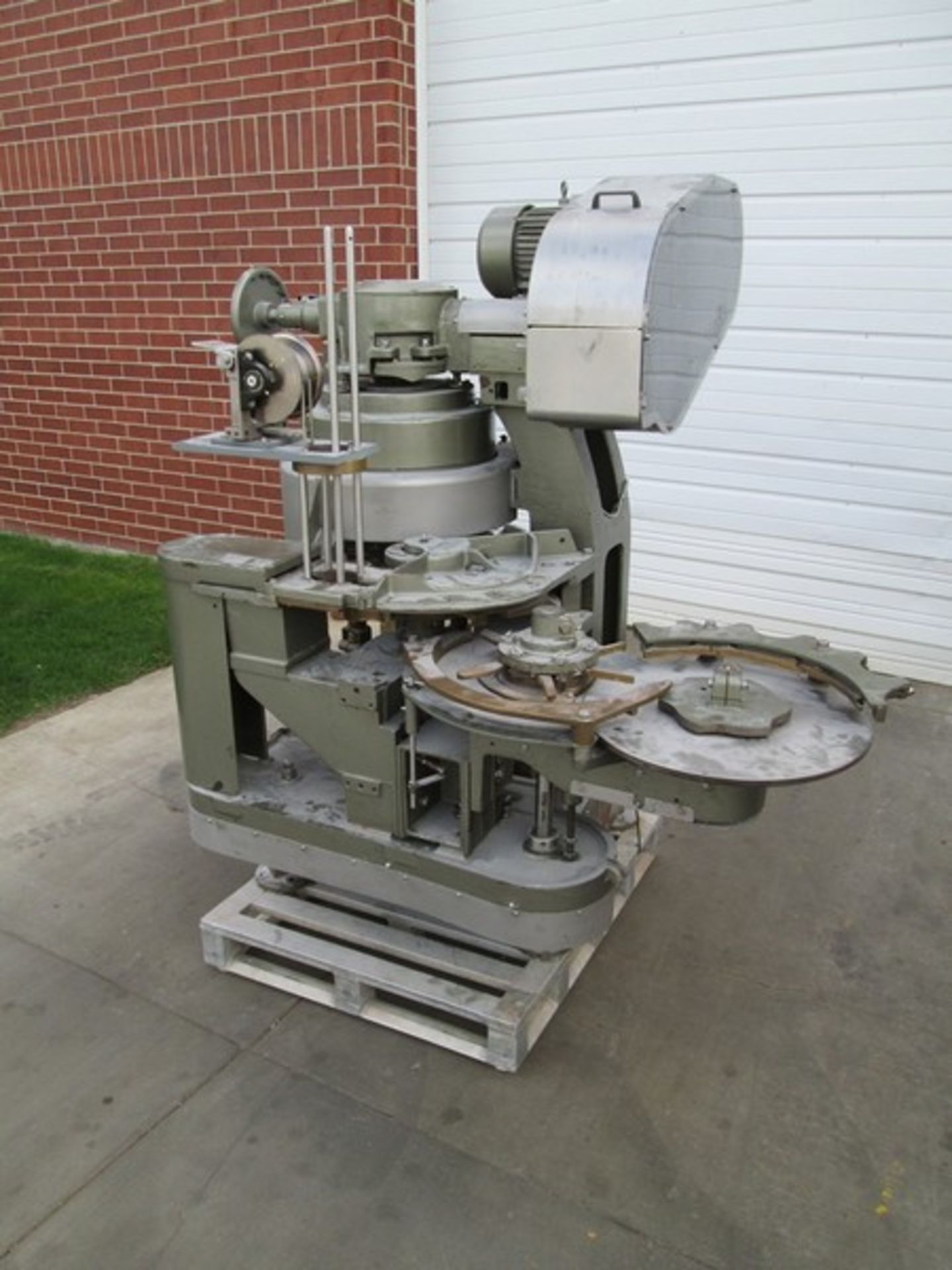 Angelus 53P DF Can Seamer -Three Head Atmospheric Can Seamer, Currently Set for 401 Dia. with Change