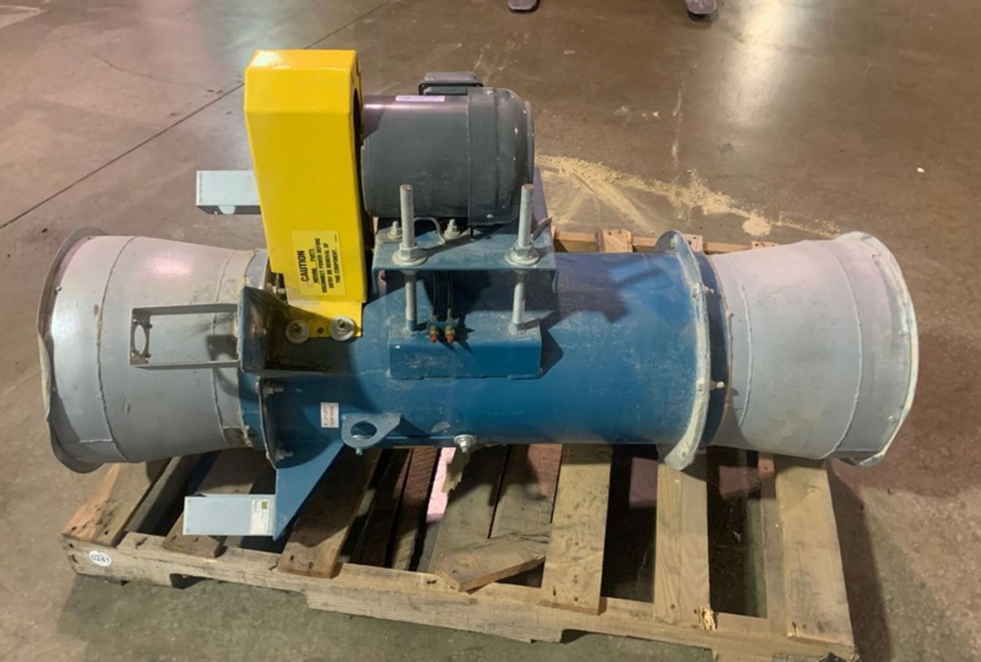 Axial Air Flow Ventilation Blower (LOCATED IN IOWA, Free RIGGING and Loading INCLUDED WITH SALE - Image 2 of 2