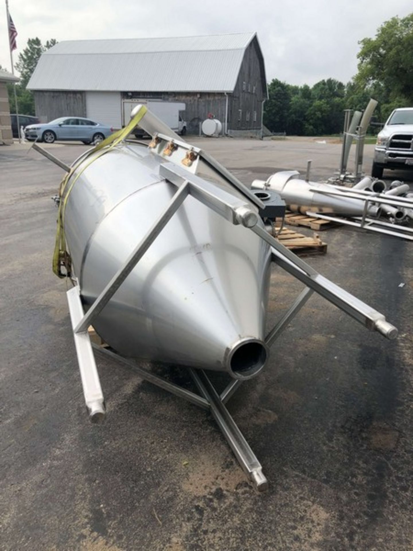 Dust Collector with (2) Single Shell Tanks - Tank #1 - 6-1/2" Outlet, (2) Inlets - 5-1/2" and 8-1/ - Image 2 of 5