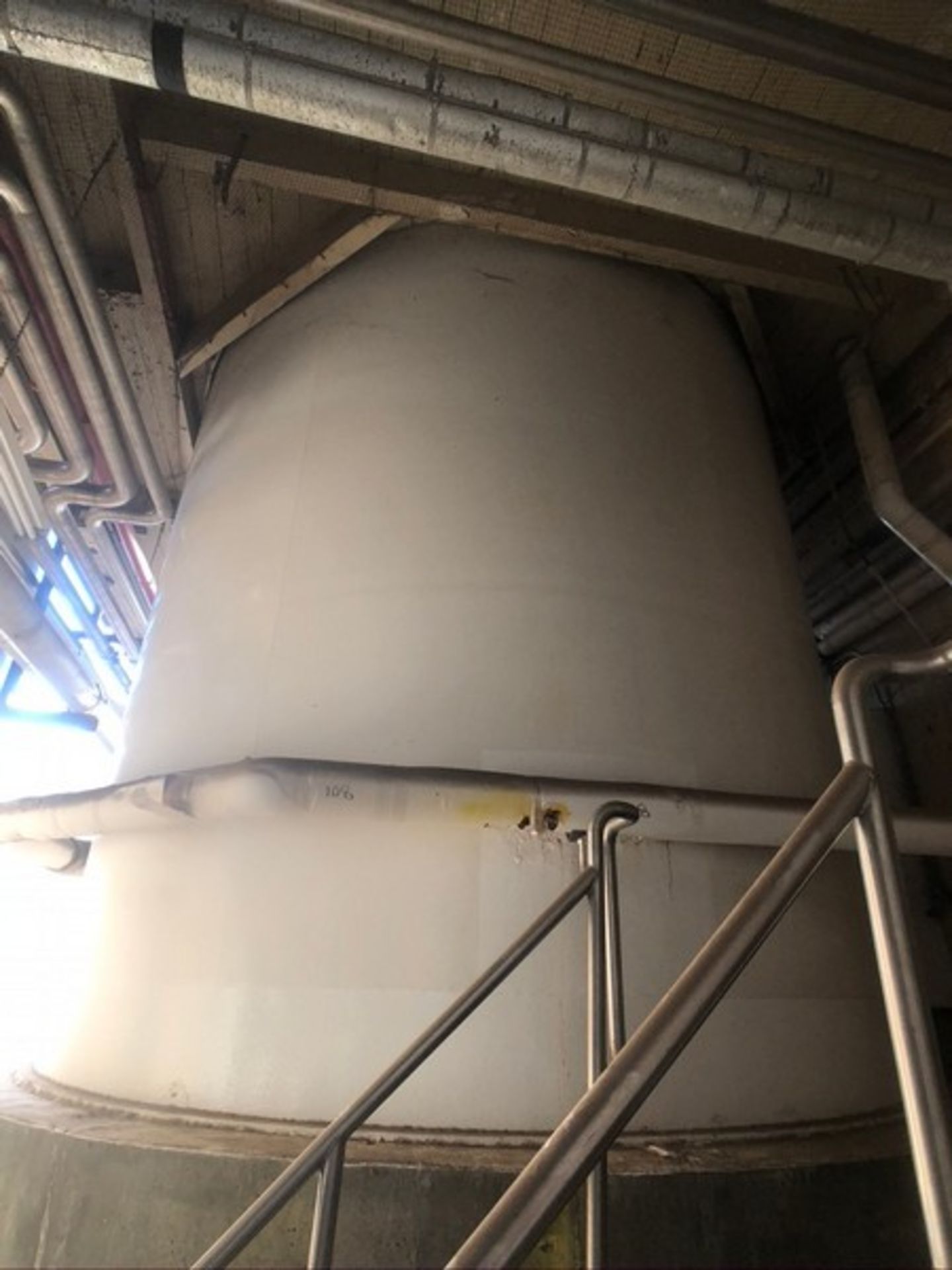 30,000 GALLON JACKETED SILO WITH VERTICAL AGITATION AND INLET VALVE (APPX. 145''DIAM. X 415''H), - Image 25 of 26