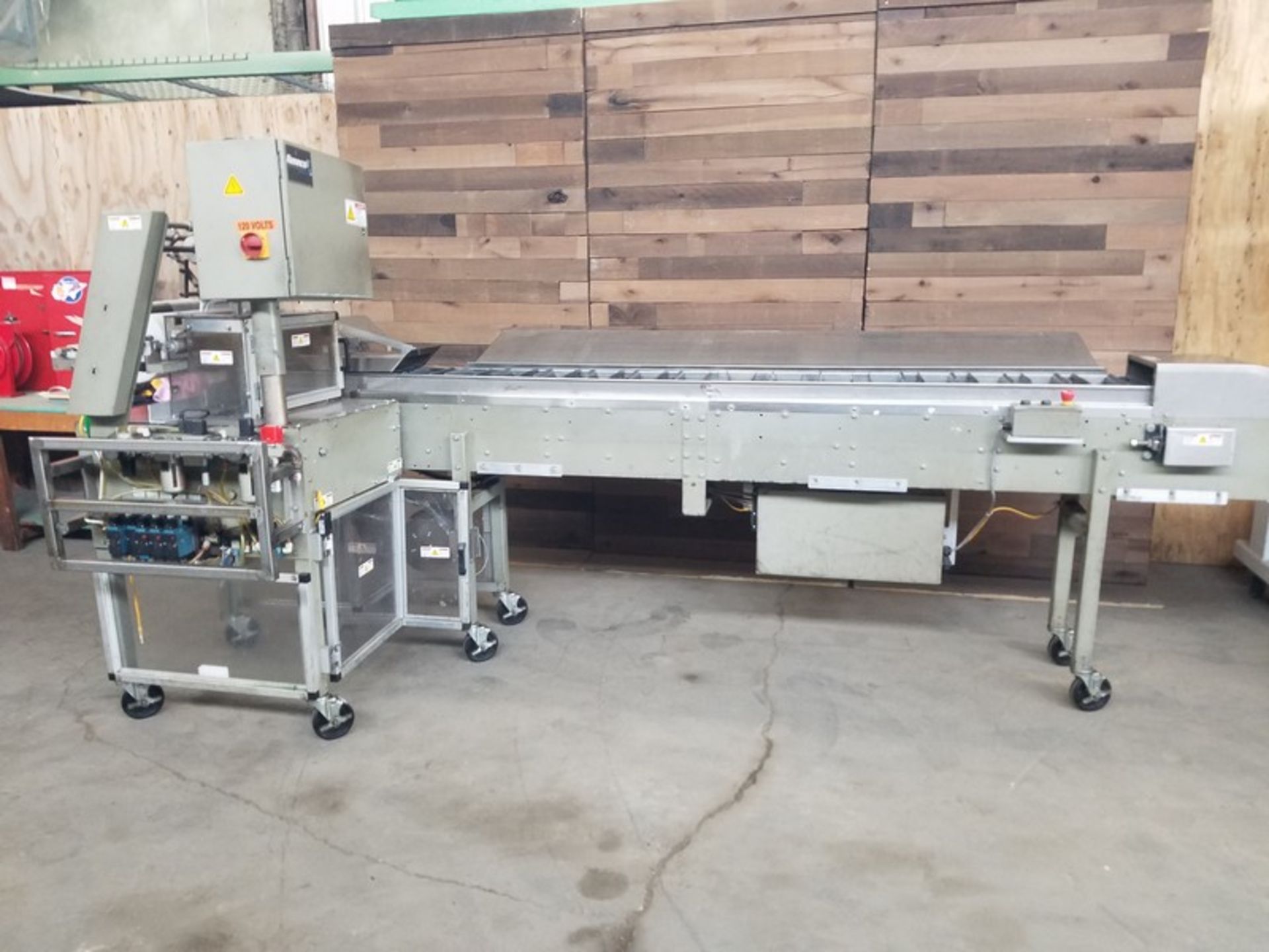 Rennco 201 Automatic drop bag sealer, serial # XRU21036333P7, volt 120, with conveyor - Image 2 of 5