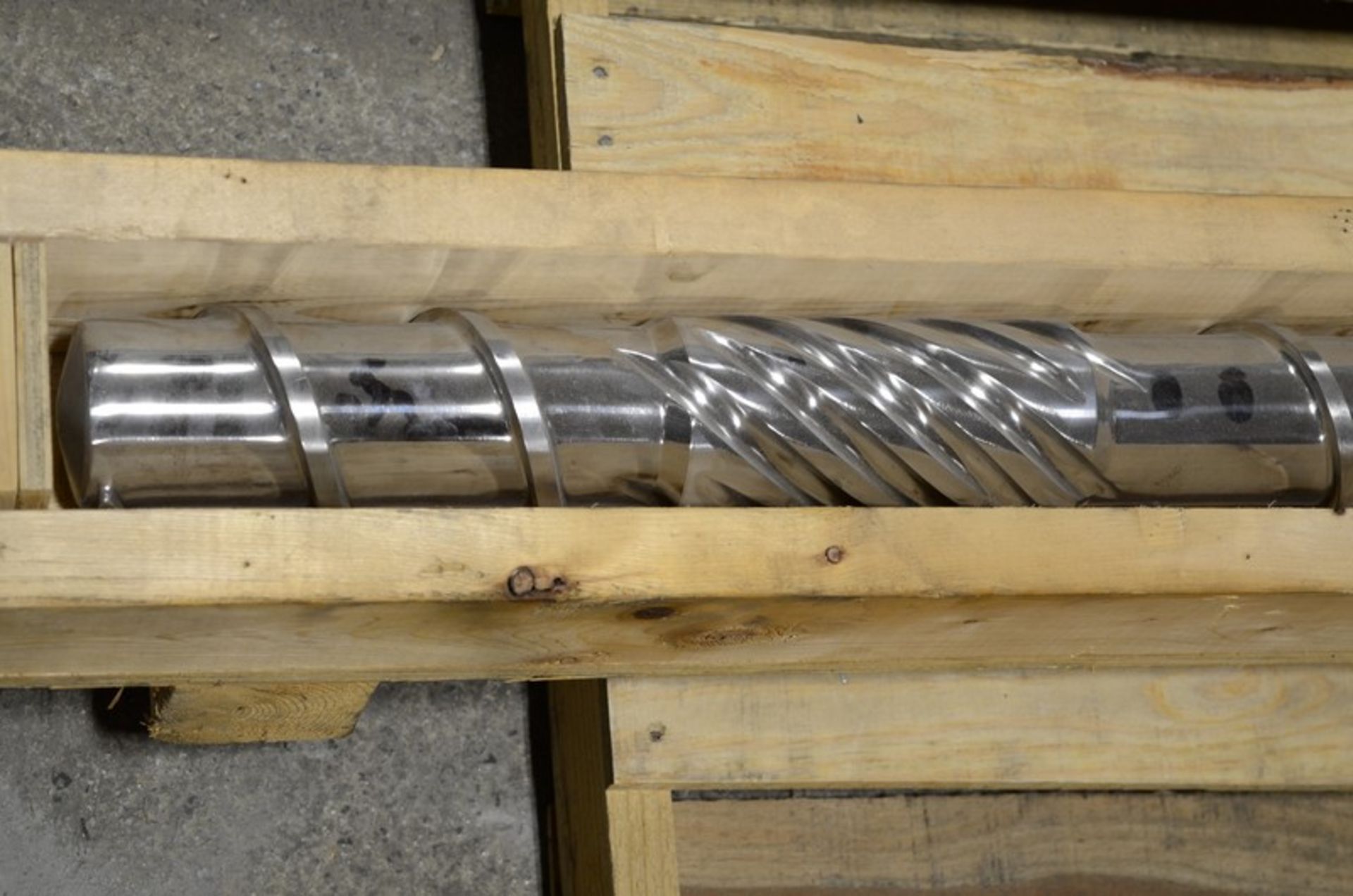 Extruder Screw 122" Length, 3" Diameter, C14129 ; Extruder Screw 127" Length, 3" Diameter, 6.211724 - Image 9 of 12