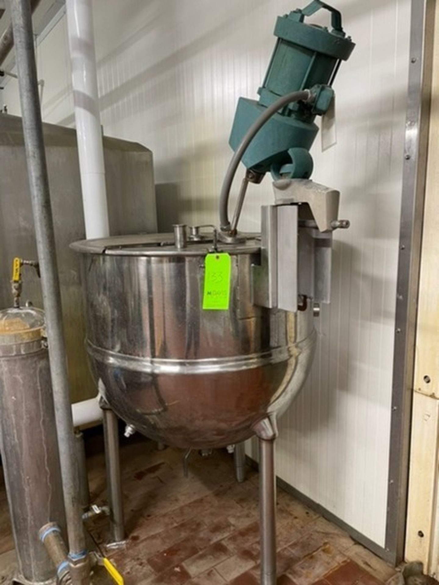 Stainless Steel 100 gal Processing Tank, with Agitator, CIP and Jacket (cooling, heating) (Located - Image 2 of 2