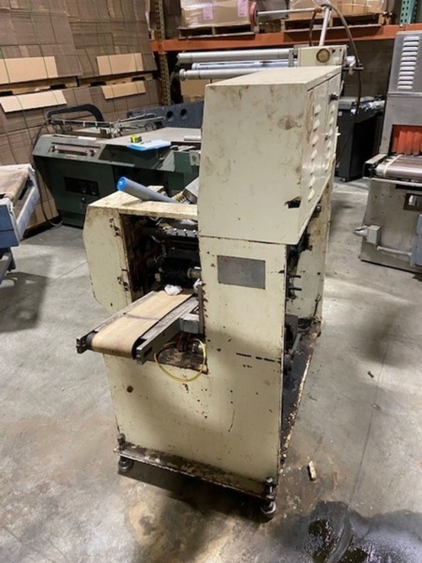 S.L. Canada Packaging Machine Inc. Flow Wrapper, MN SL-97E, S/N 1612, 220 Volts, 1 Phase (Located in - Image 7 of 8