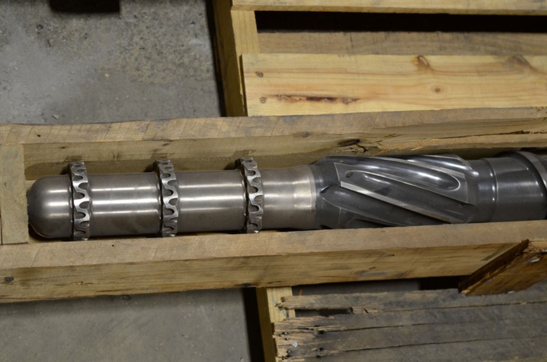 Extruder Screw 122" Length, 3" Diameter, C14129 ; Extruder Screw 127" Length, 3" Diameter, 6.211724 - Image 8 of 12