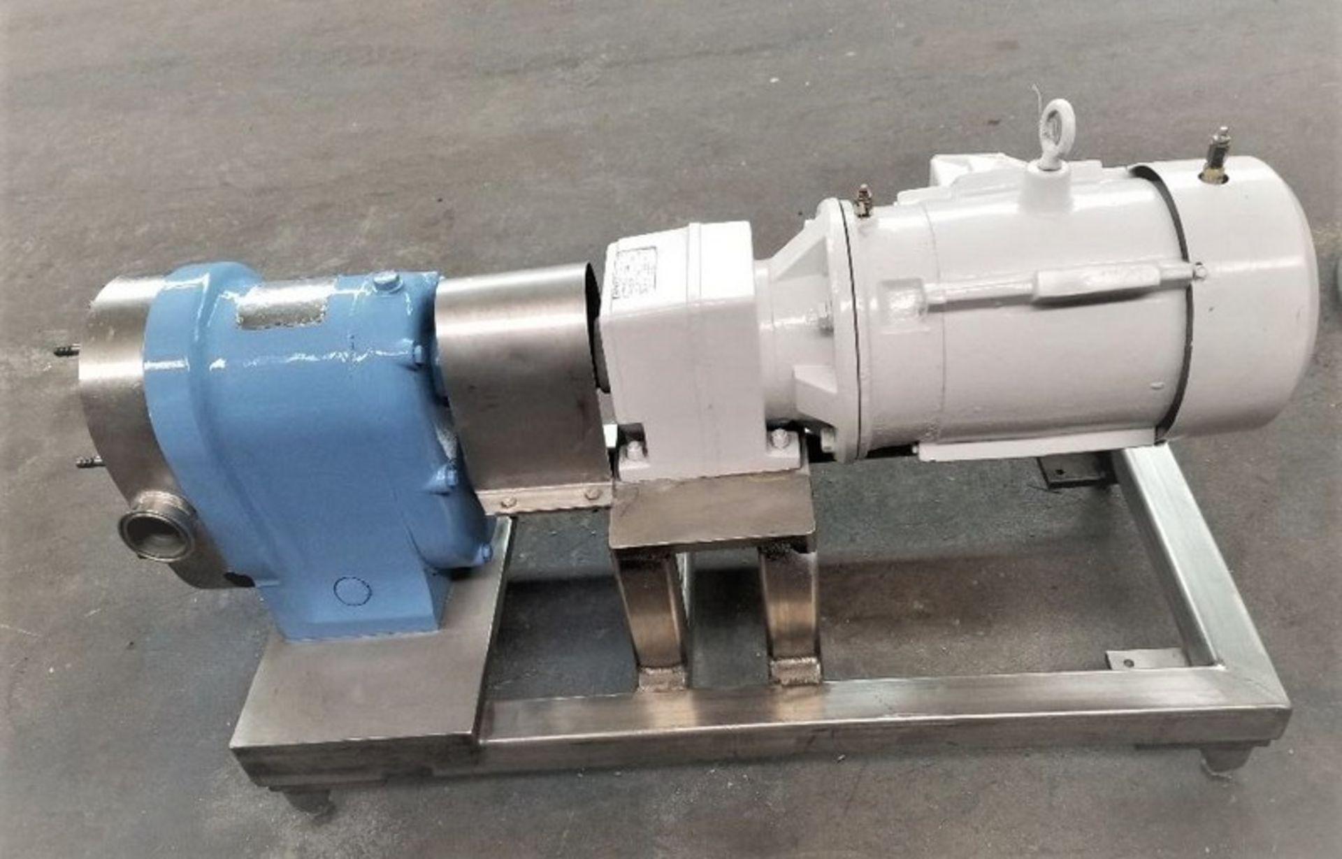 Waukesha 5 hp S/S Positive Displacement Pump with 2-1/2" Tri-Clamp Inlet and Outlet, 230/460 V - Image 3 of 9