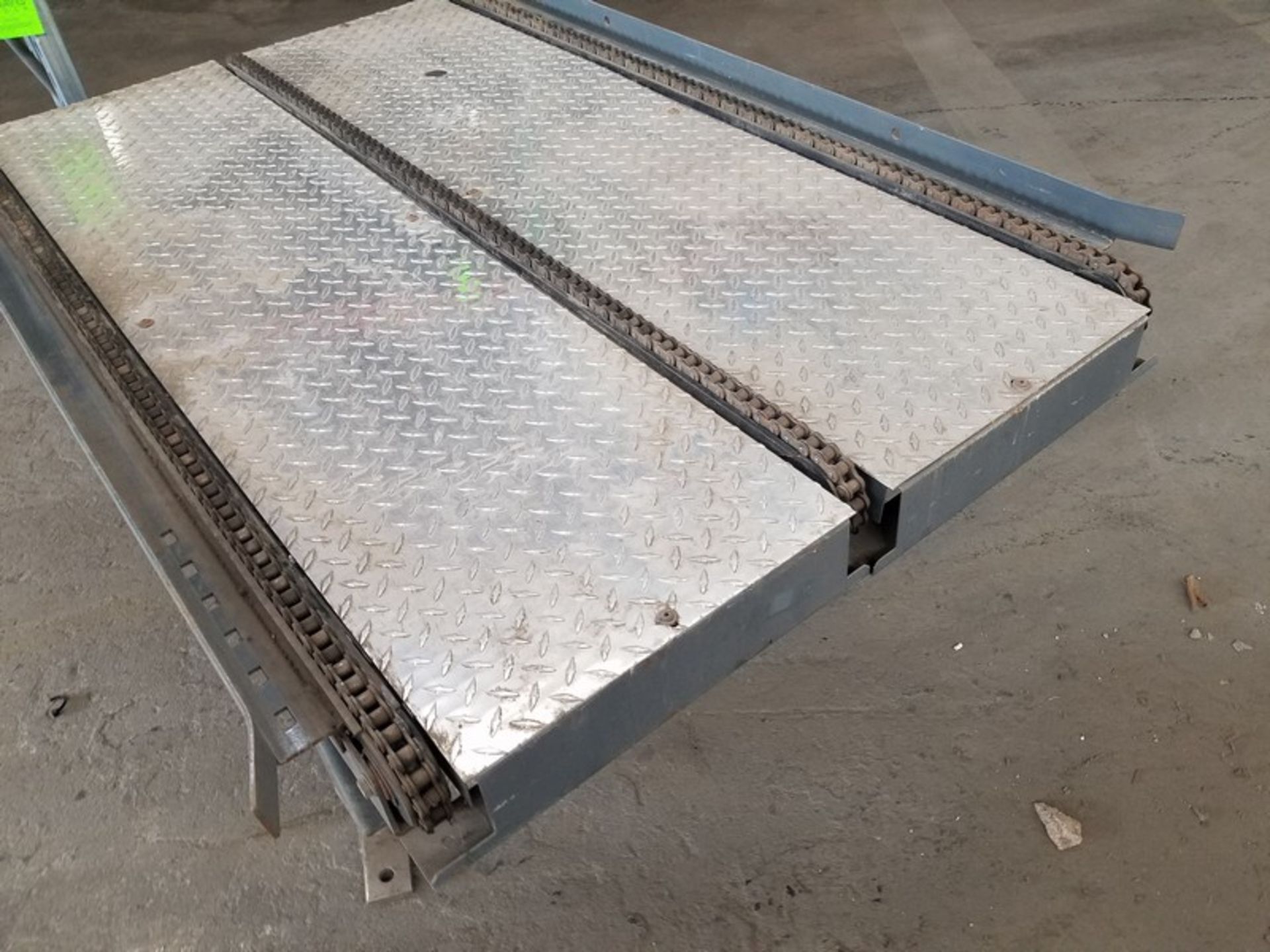 Aprox. 42" wide x 60" long x 18" height chain drive pallet conveyor (Handling, Loading & Site - Image 2 of 4