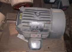 5HP Electric Motor Refurbished and unused (LOCATED IN IOWA, Free RIGGING and Loading INCLUDED WITH