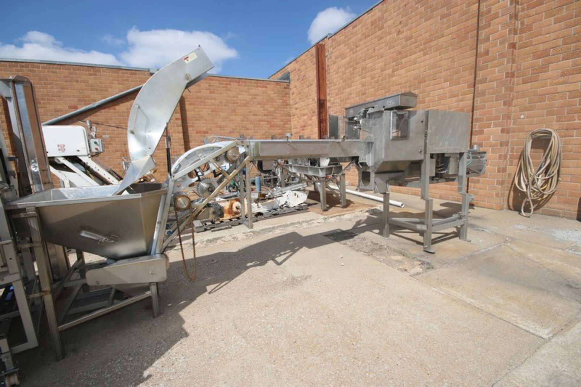 S/S Onion Slicer, with S/S Infeed Hopper, with Infeed S/S Link Conveyor (LOCATED IN GRAND ISLAND,