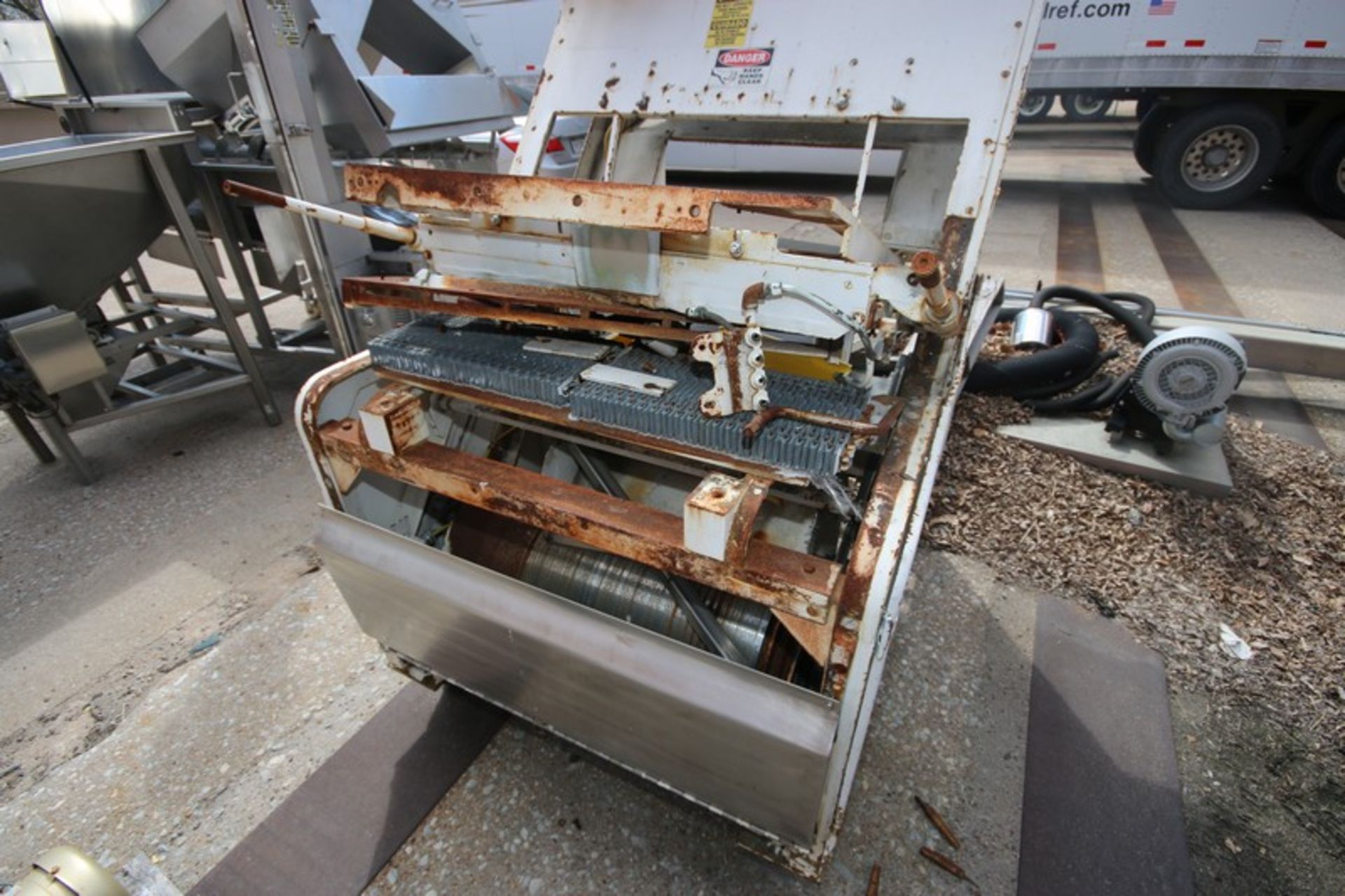 The Band Slice-Master Test Slicer, Mounted on Casters (NOTE: Missing Some Parts--See Photographs) ( - Image 3 of 4