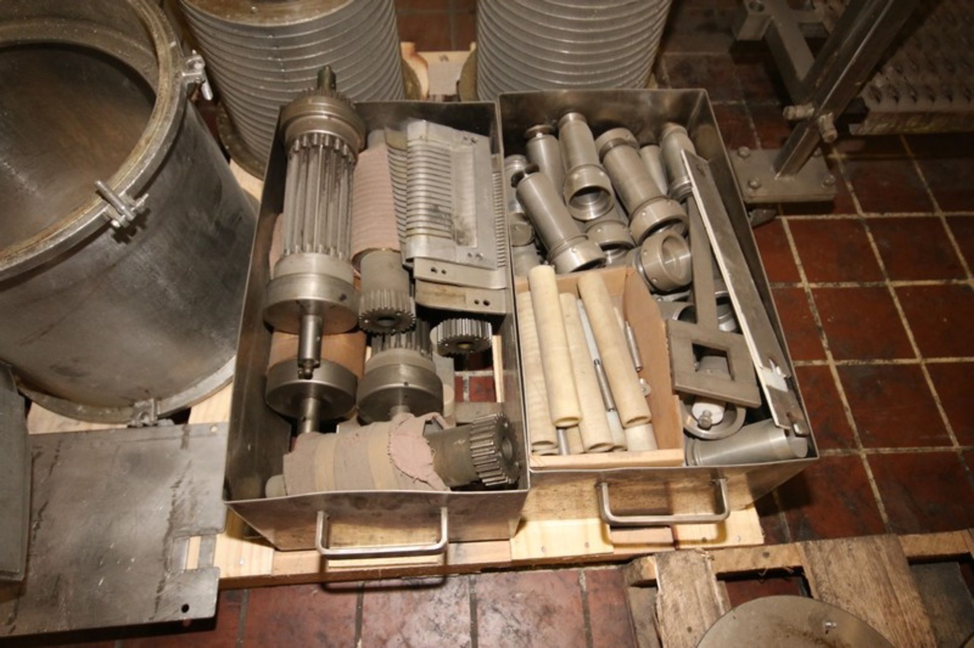 Lot of Assorted Urschel Shredder Parts, with S/S Frame & Motor, with Assorted Shredder Blades, with - Image 3 of 12