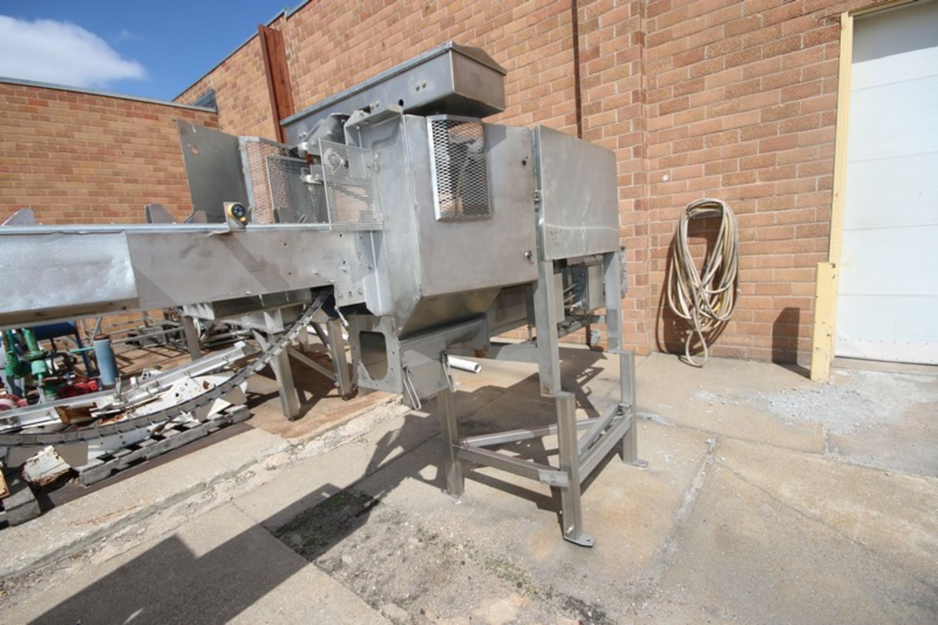 S/S Onion Slicer, with S/S Infeed Hopper, with Infeed S/S Link Conveyor (LOCATED IN GRAND ISLAND, - Image 4 of 8