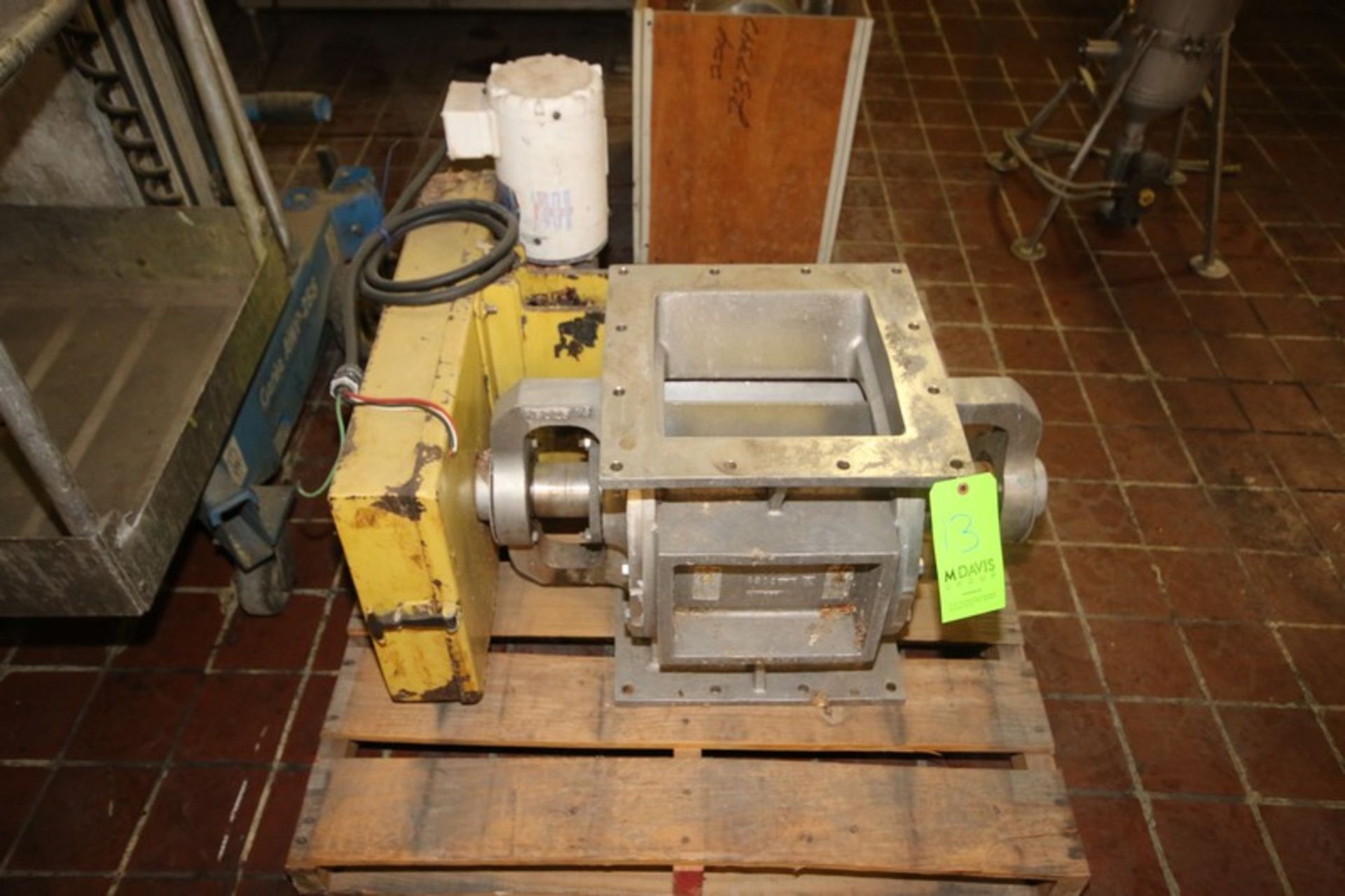 Miller Welder, M/N MillerMatic 200, CV/DC Welding Power Source, with Vertical Cylinder, Mounted on - Image 8 of 8