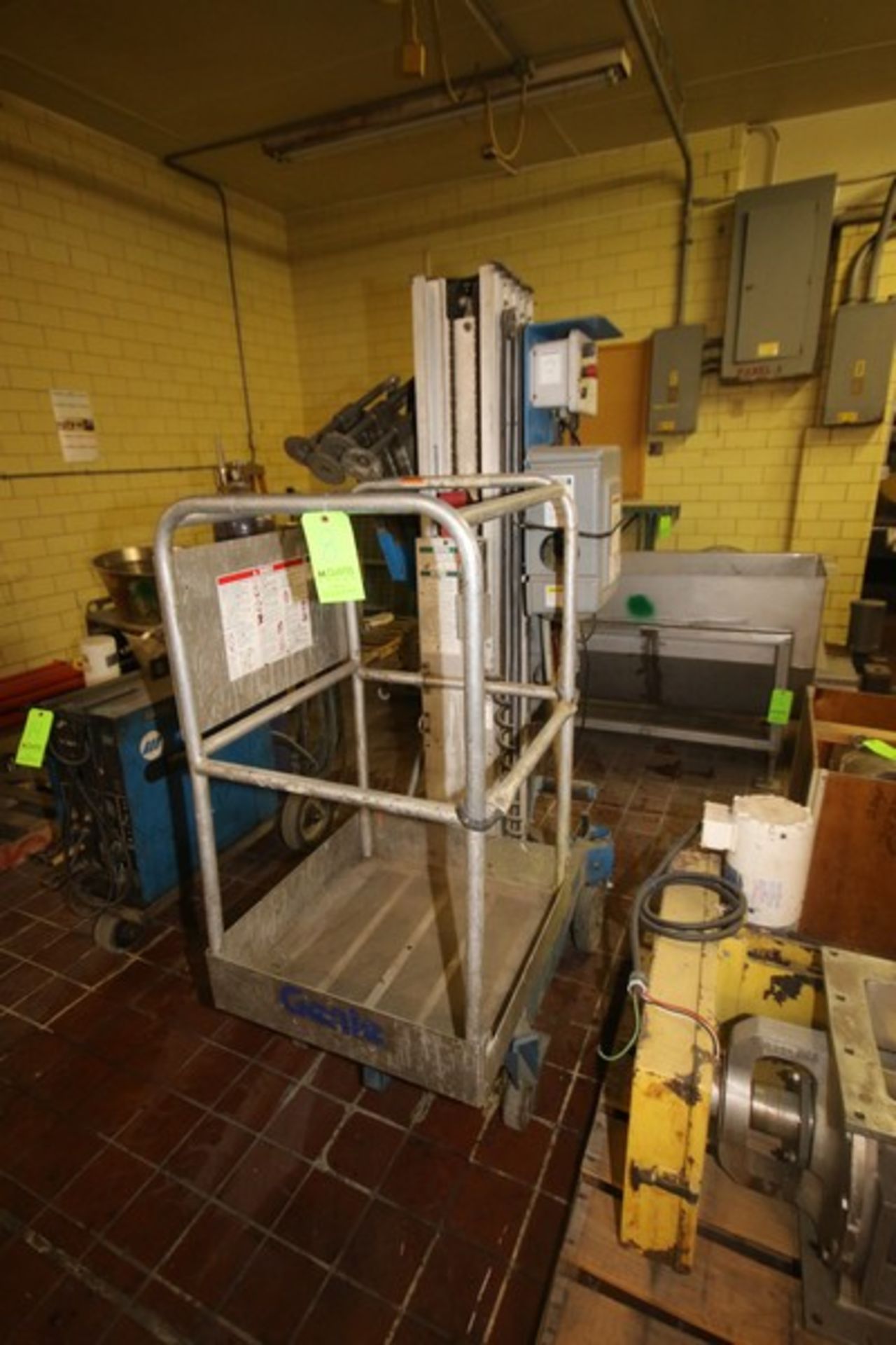 Genie Electric Man Lift, M/N AWP-25S, with Platform with Handrails, Mounted on Portable Frame ( - Image 3 of 7