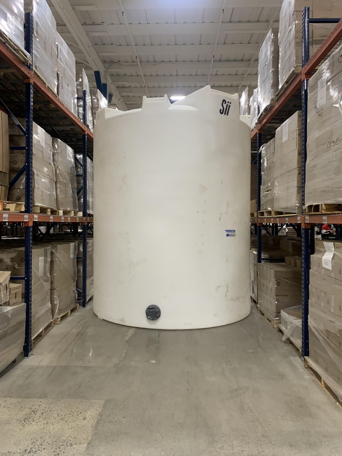 HARRINGTON INDUSTRIAL PLASTICS 6,500 GALLON VERTICAL POLY TANK, 120" DIA X 153", 18" MANWAY - Image 2 of 2