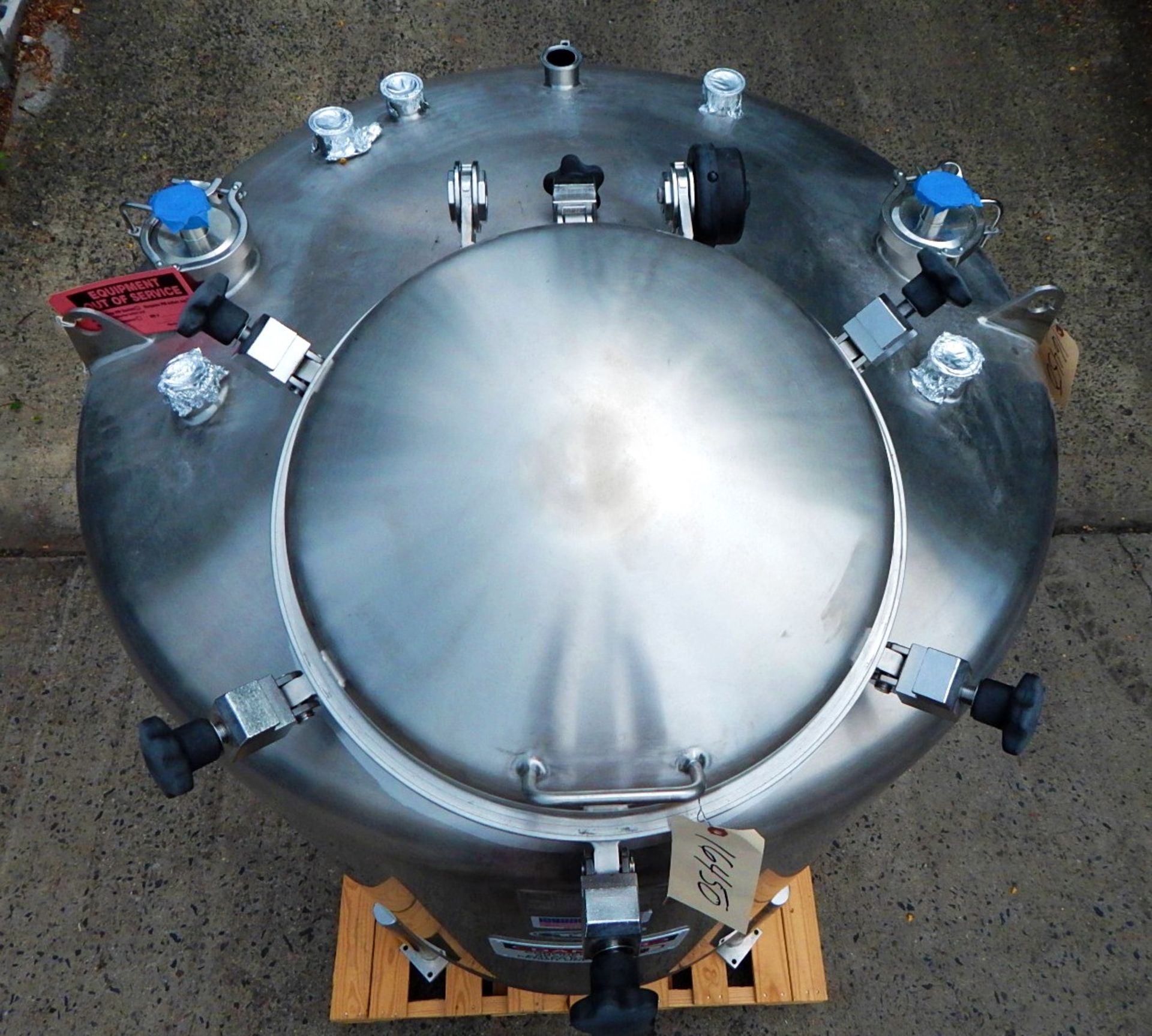 300 GALLON PHARMACEUTICAL GRADE PROCESS TANK BY T & C STAINLESS (MT. VERNON, MO), SERIAL - Image 2 of 5