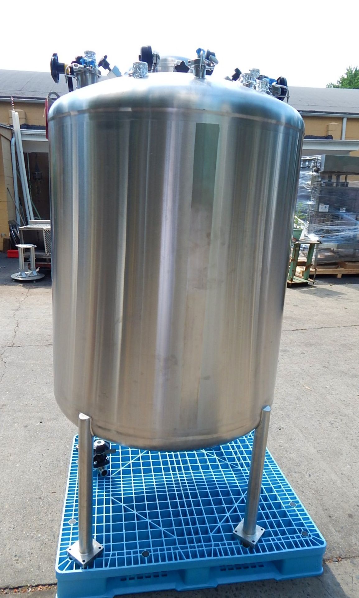 300 GALLON PHARMACEUTICAL GRADE PROCESS TANK BY T & C STAINLESS (MT. VERNON, MO), SERIAL - Image 3 of 7