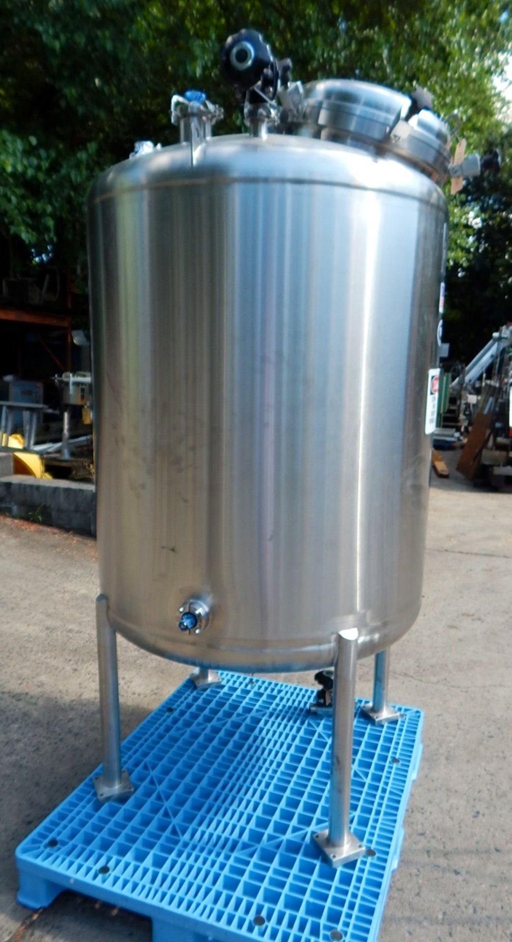 300 GALLON PHARMACEUTICAL GRADE PROCESS TANK BY T & C STAINLESS (MT. VERNON, MO), SERIAL - Image 2 of 7