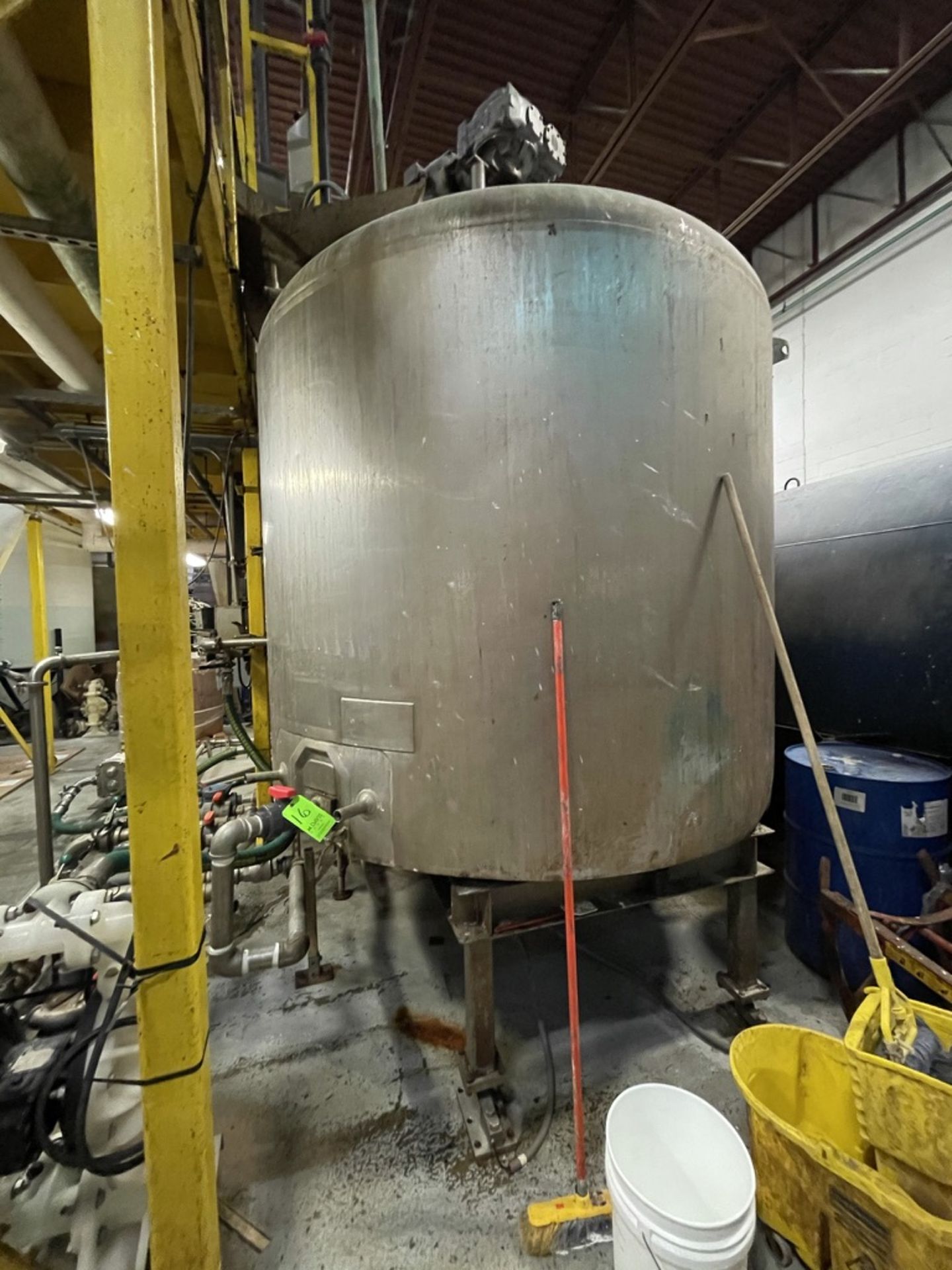 S/S JACKETED MIXING KETTLE WITH TOP MOUNT AGITATION (JACKET PATCHED)