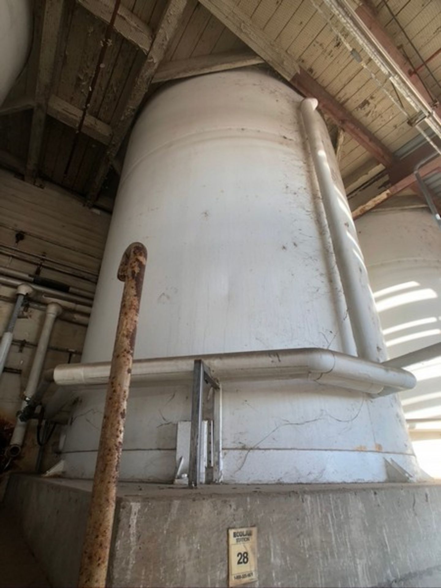 CHERRY BURRELL APPX. 15,000 GALLON JACKETED SILO, EQUIPPED WITH VERTICAL AGITATION, WCB INLET VALVE,