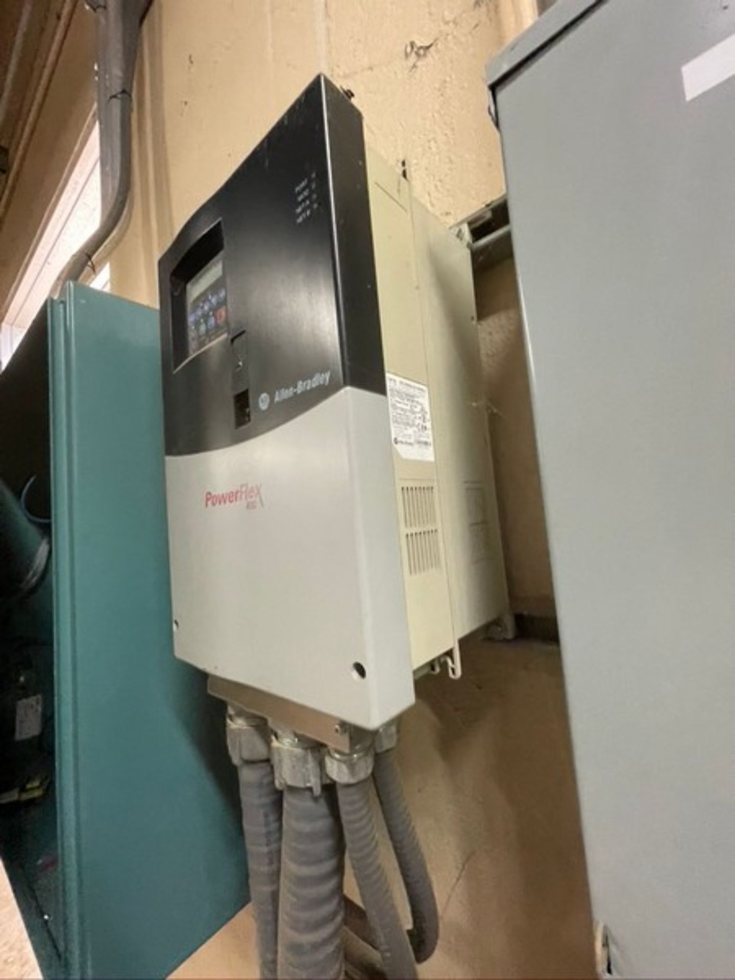 JOHNSON HORIZONTAL NATURAL GAS BOILER, CAT NO 528-AHG, S/N S-4604, 1,000 BTU/FT3, WITH ALLEN-BRADLEY - Image 18 of 33