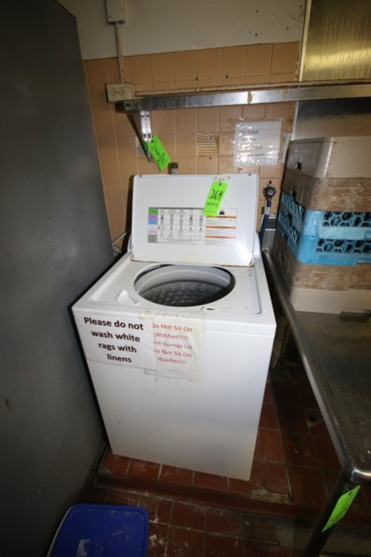 Whirlpool Top Loaded Washer (Located ni Adamstown, PA--Restaurant Kitchen)