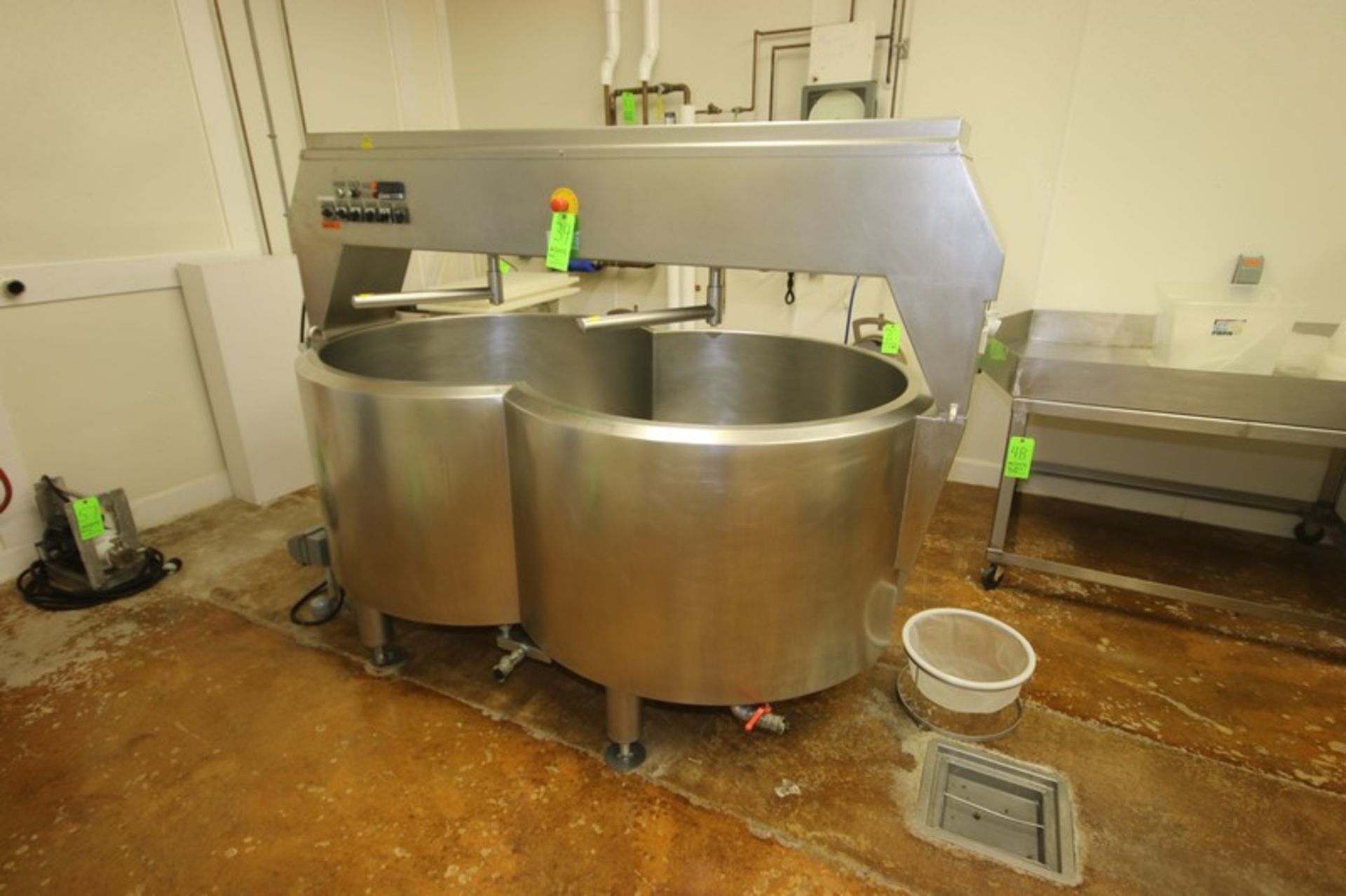 CVR 290 Gal. Double OO Cheesevat, S/N 0708019706, Includes Pump, Overall Dims.: Aprox. 8' L x 53" - Image 2 of 13