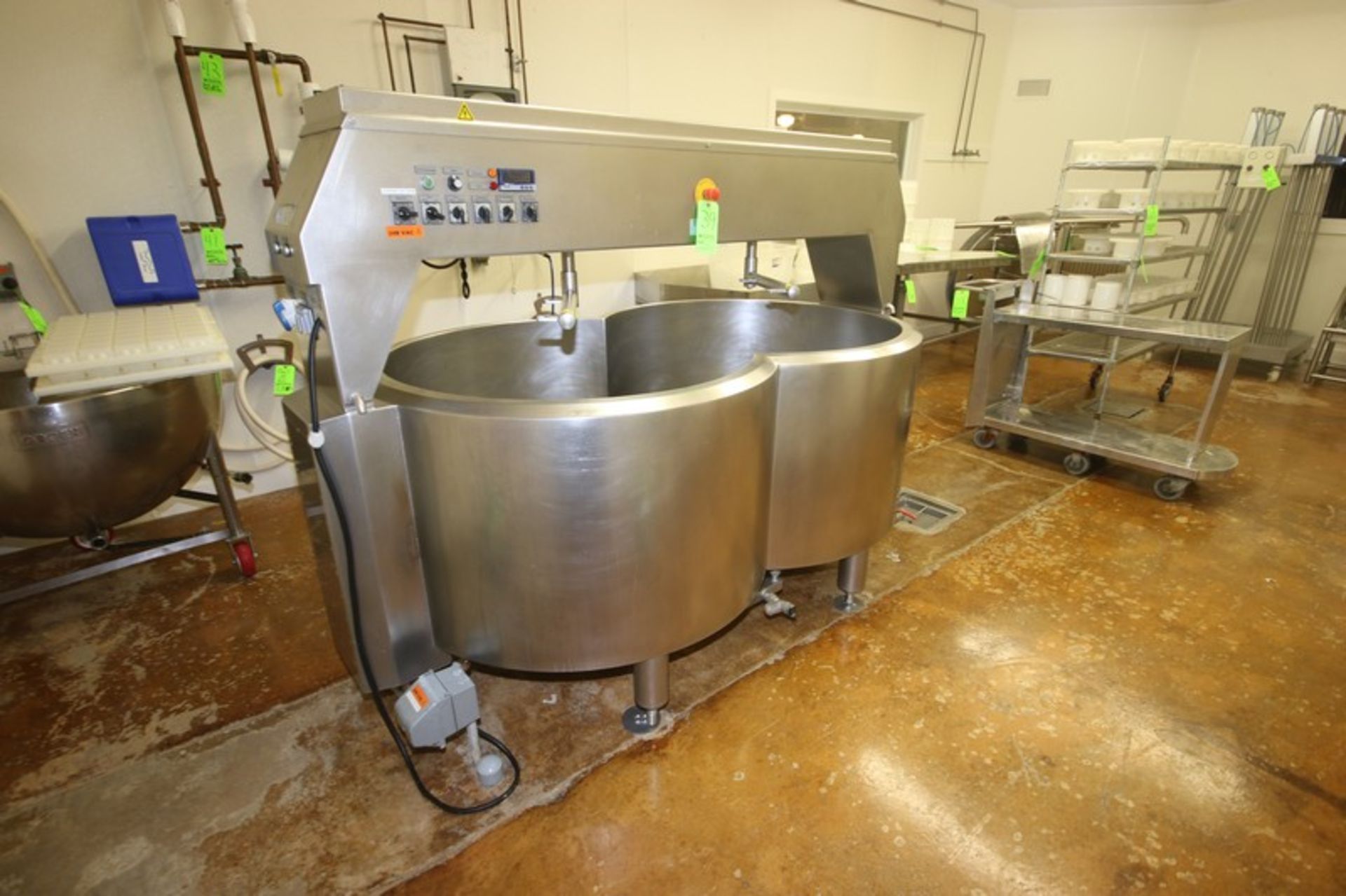 CVR 290 Gal. Double OO Cheesevat, S/N 0708019706, Includes Pump, Overall Dims.: Aprox. 8' L x 53"