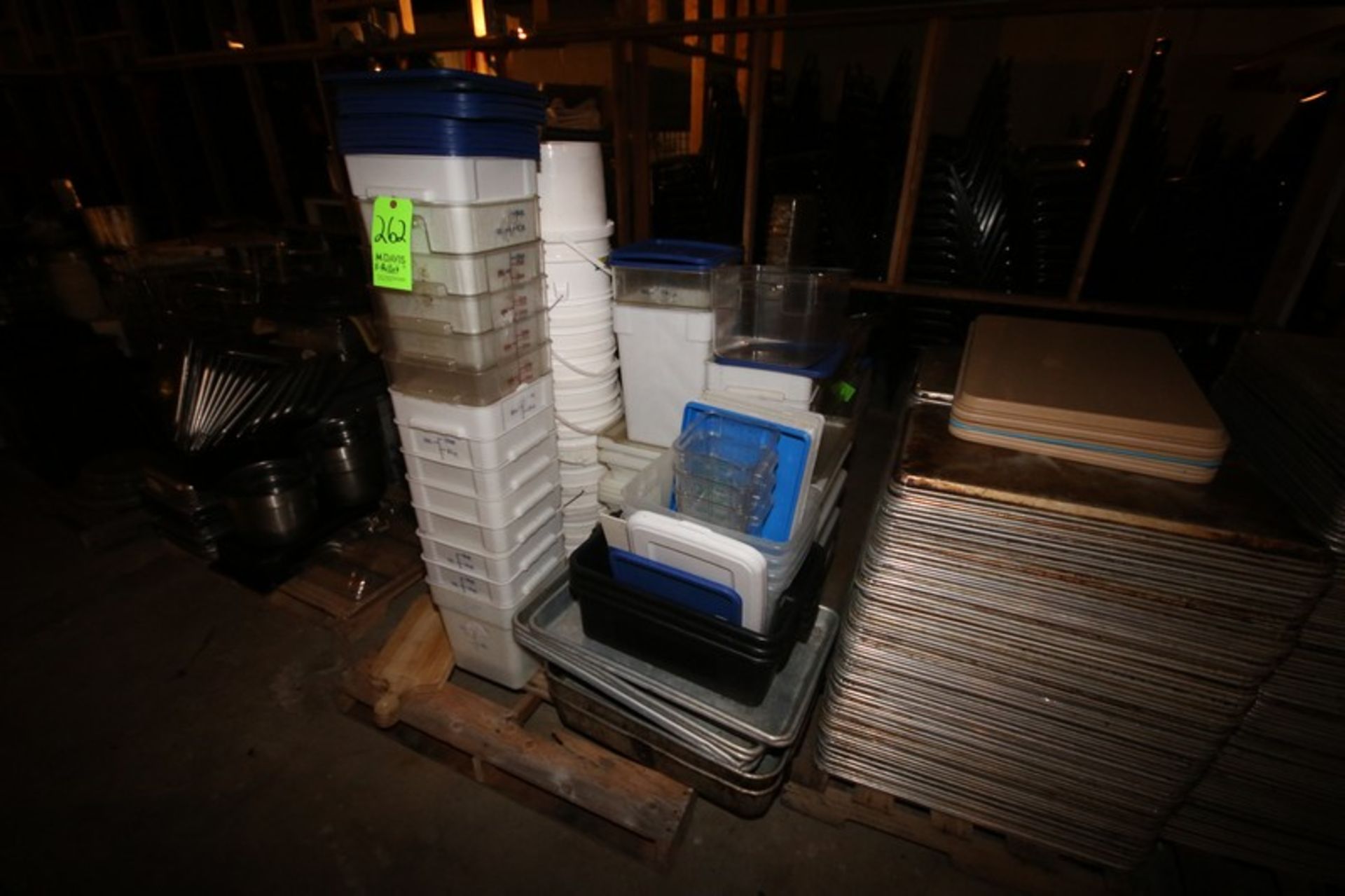 Pallet of Assorted Plastic Bins, Includes Lids & Assorted Size Bins (Located in Adamstown, PA--New