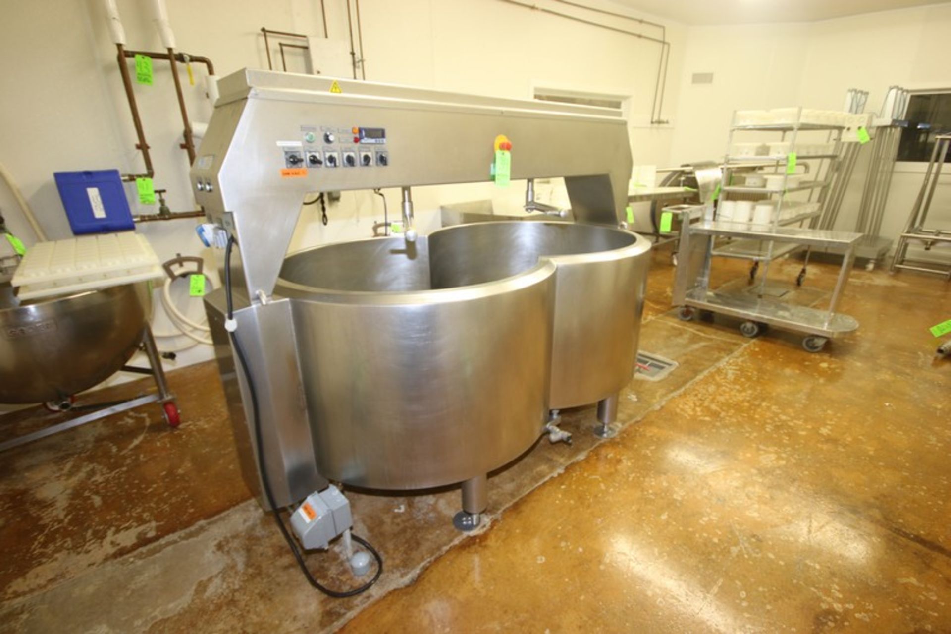 CVR 290 Gal. Double OO Cheesevat, S/N 0708019706, Includes Pump, Overall Dims.: Aprox. 8' L x 53" - Image 6 of 13