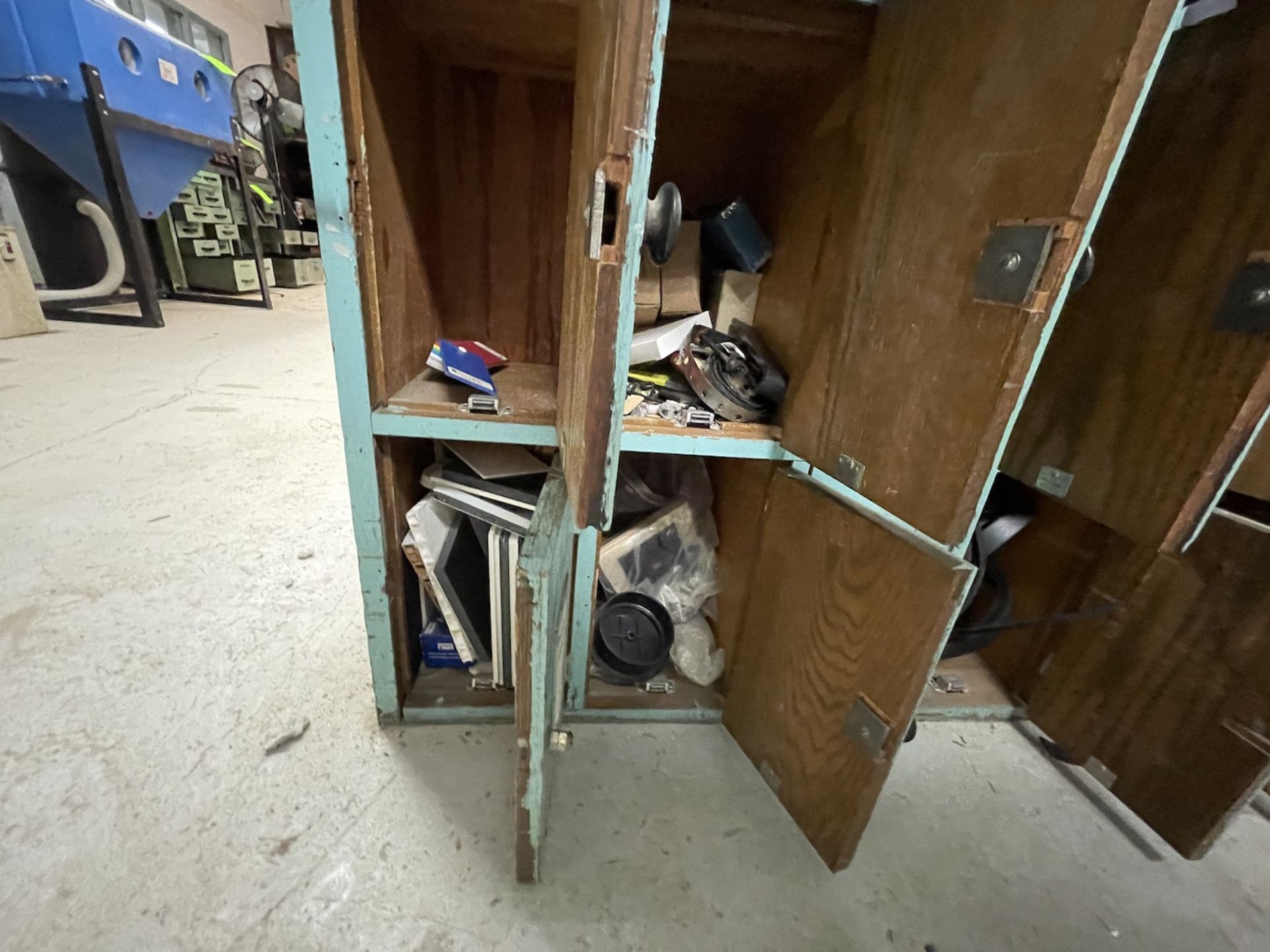 MACHINE & WOOD SHOP 50-COMPARTMENT STORAGE CABINET, DOORS OF CABINET MADE OF OAK, INCLUDES - Image 27 of 31