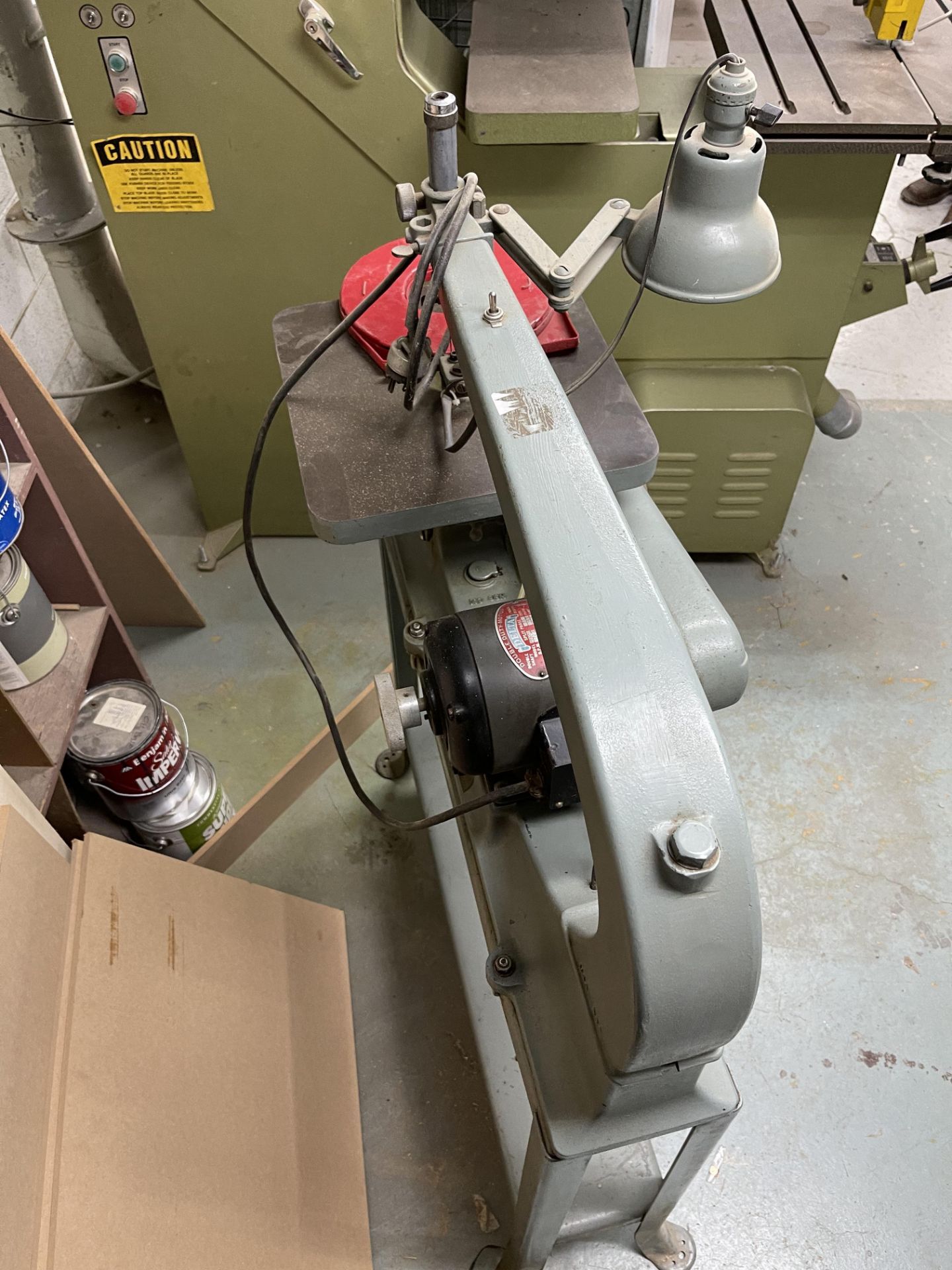 DELTA JIG SAW WITH 1/3 HP MOTOR, 1725 RPM, 14'' x 14'' PLATFORM (Non-Negotiable Rigging, Packaging - Image 3 of 8