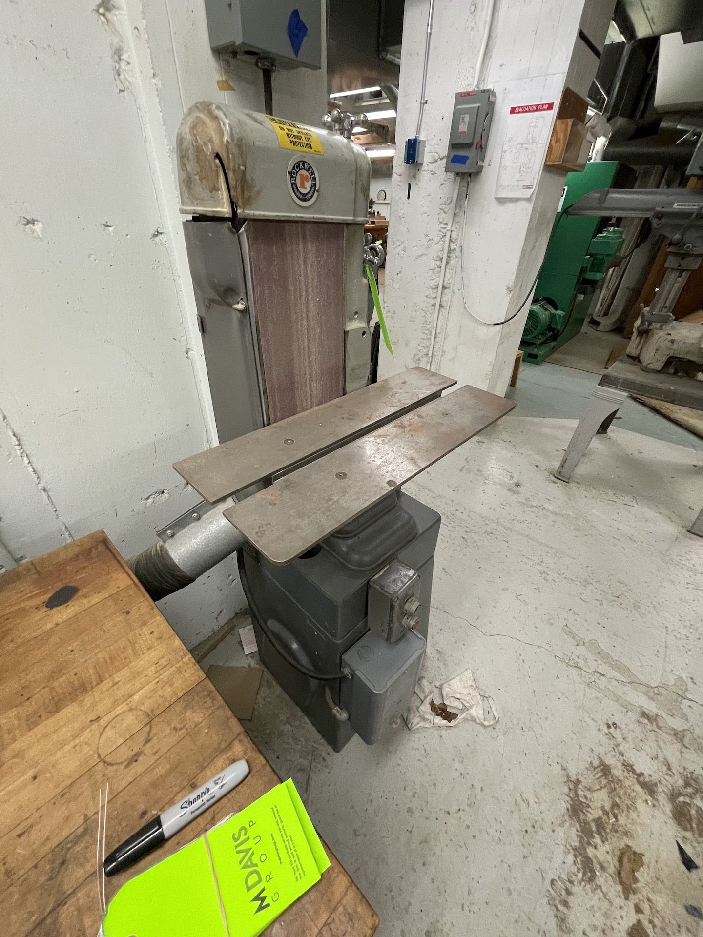 ROCKWELL BELT SANDER, MODEL 31-520, S/N FA4904 (Non-Negotiable Rigging, Packaging and Loading - Image 6 of 10