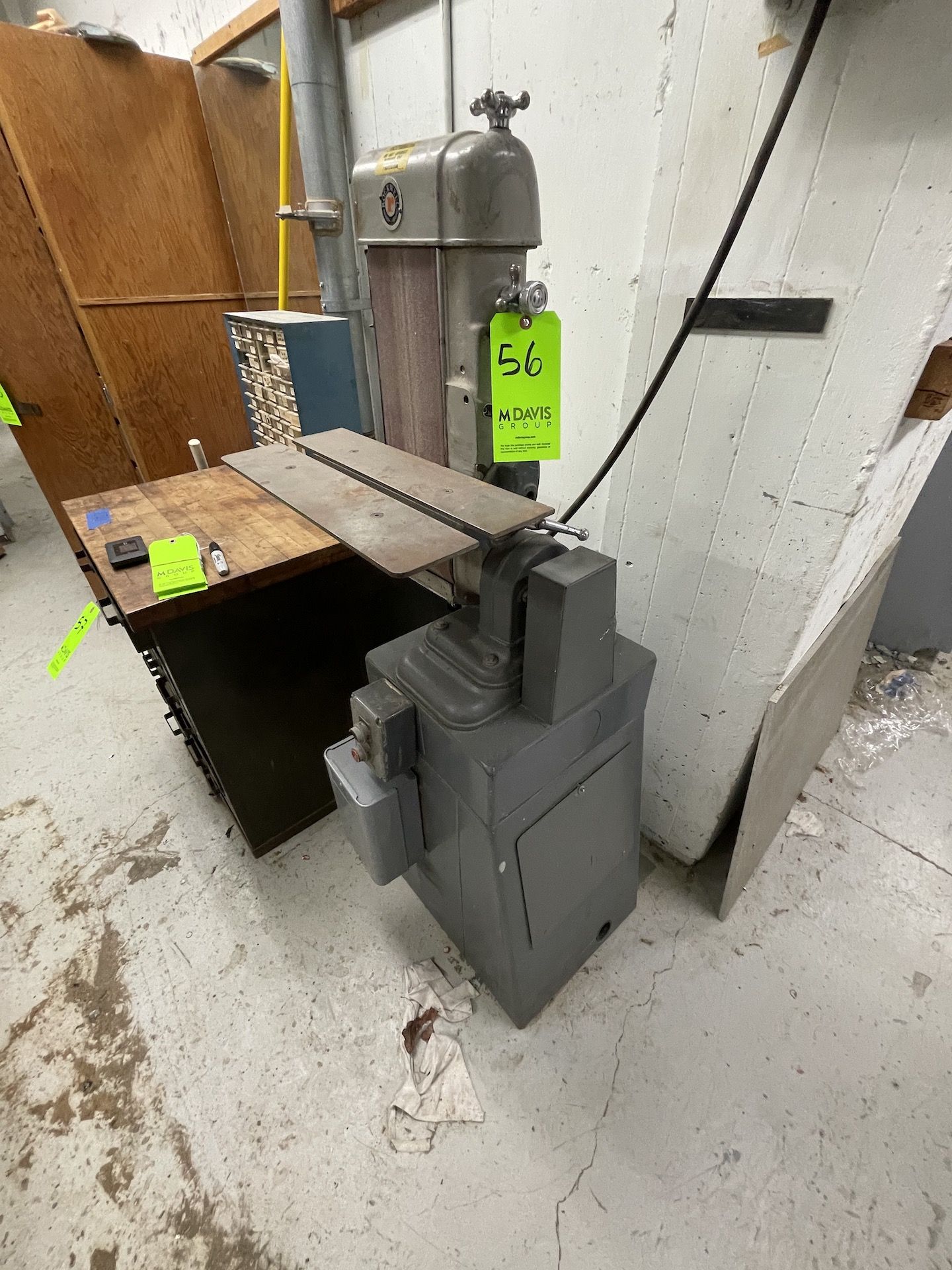 ROCKWELL BELT SANDER, MODEL 31-520, S/N FA4904 (Non-Negotiable Rigging, Packaging and Loading - Image 2 of 10