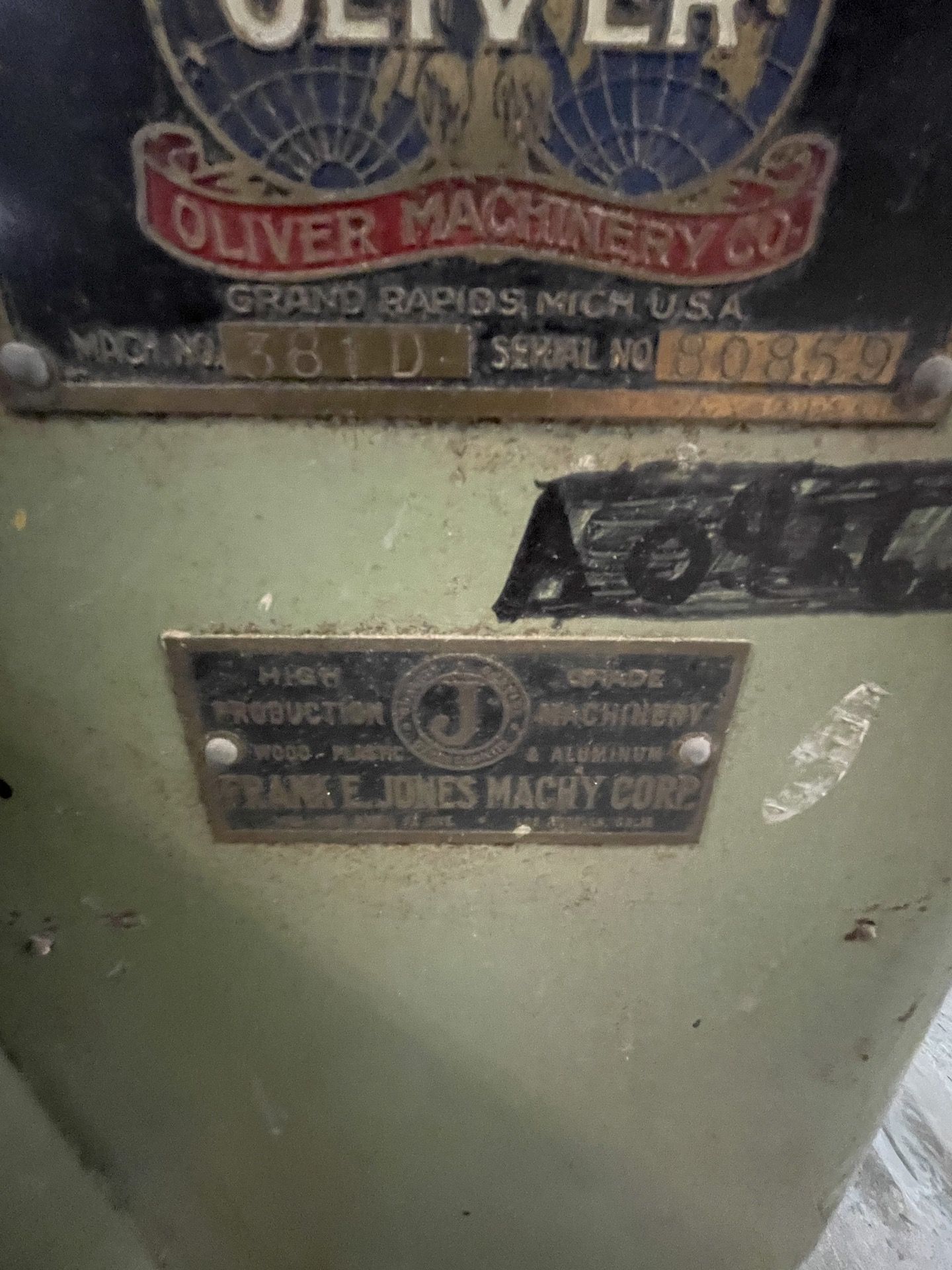 OLIVER SANDER, MODEL 381D, S/N 80854 (Non-Negotiable Rigging, Packaging and Loading Fee: $100) - Image 6 of 8