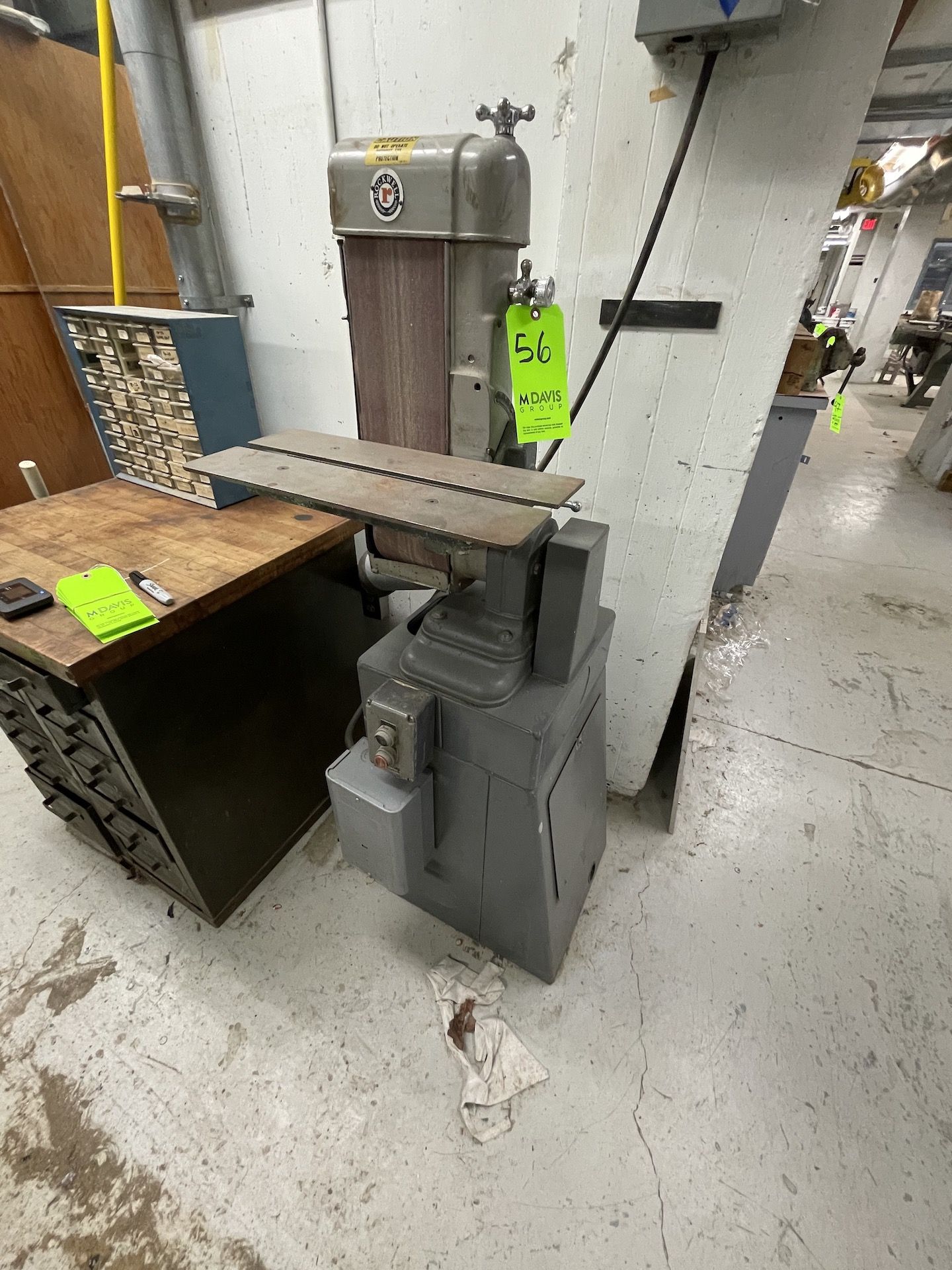 ROCKWELL BELT SANDER, MODEL 31-520, S/N FA4904 (Non-Negotiable Rigging, Packaging and Loading