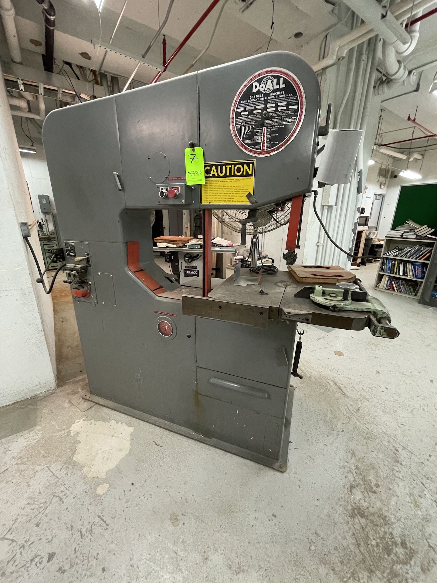 DOALL CONTOUR MACHINE/SAW, MODEL 3613-0, S/N 278-74533, INCLUDES DOALL WELDER, MODEL DBW-15, S/N