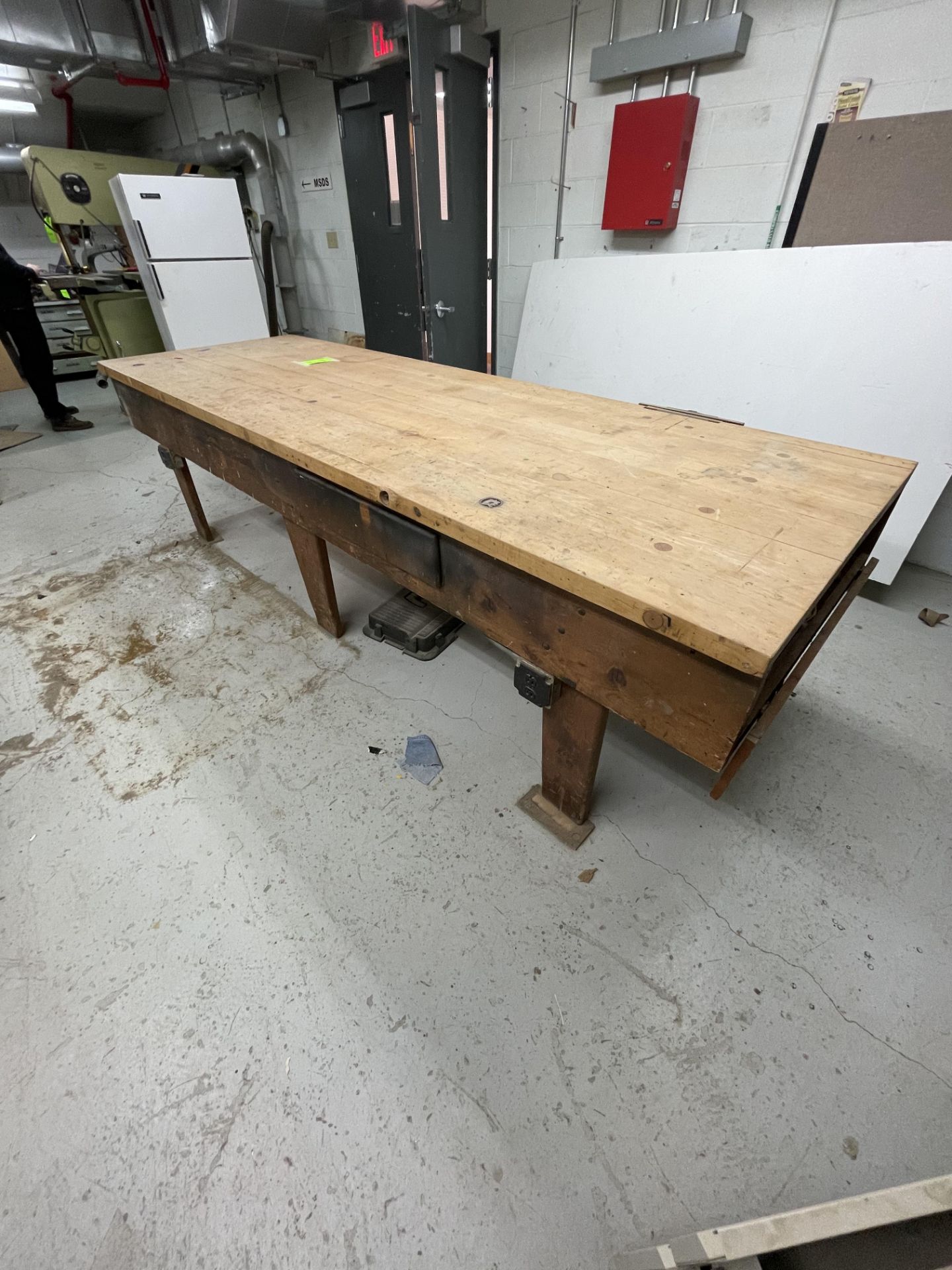 WOODEN WORKSHOP TABLE (MADE IN SHOP) WITH VICE ATTACHED, APPX DIMENSIONS 121''L x 41''W x 33''H ( - Image 5 of 9