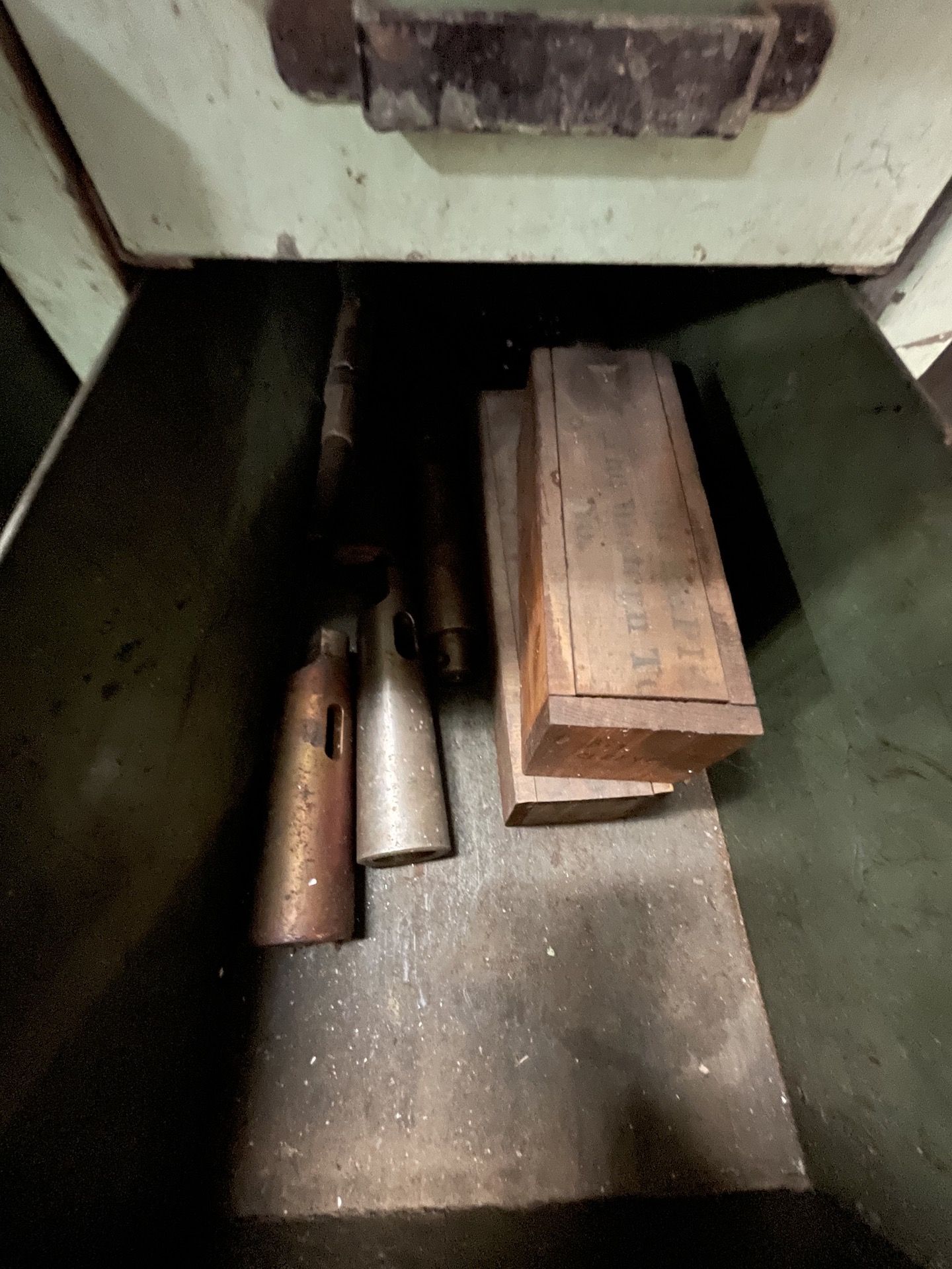 (2) TOOL CHESTS, INCLUDES CONTENTS (Non-Negotiable Rigging, Packaging and Loading Fee: $50) - Image 18 of 22