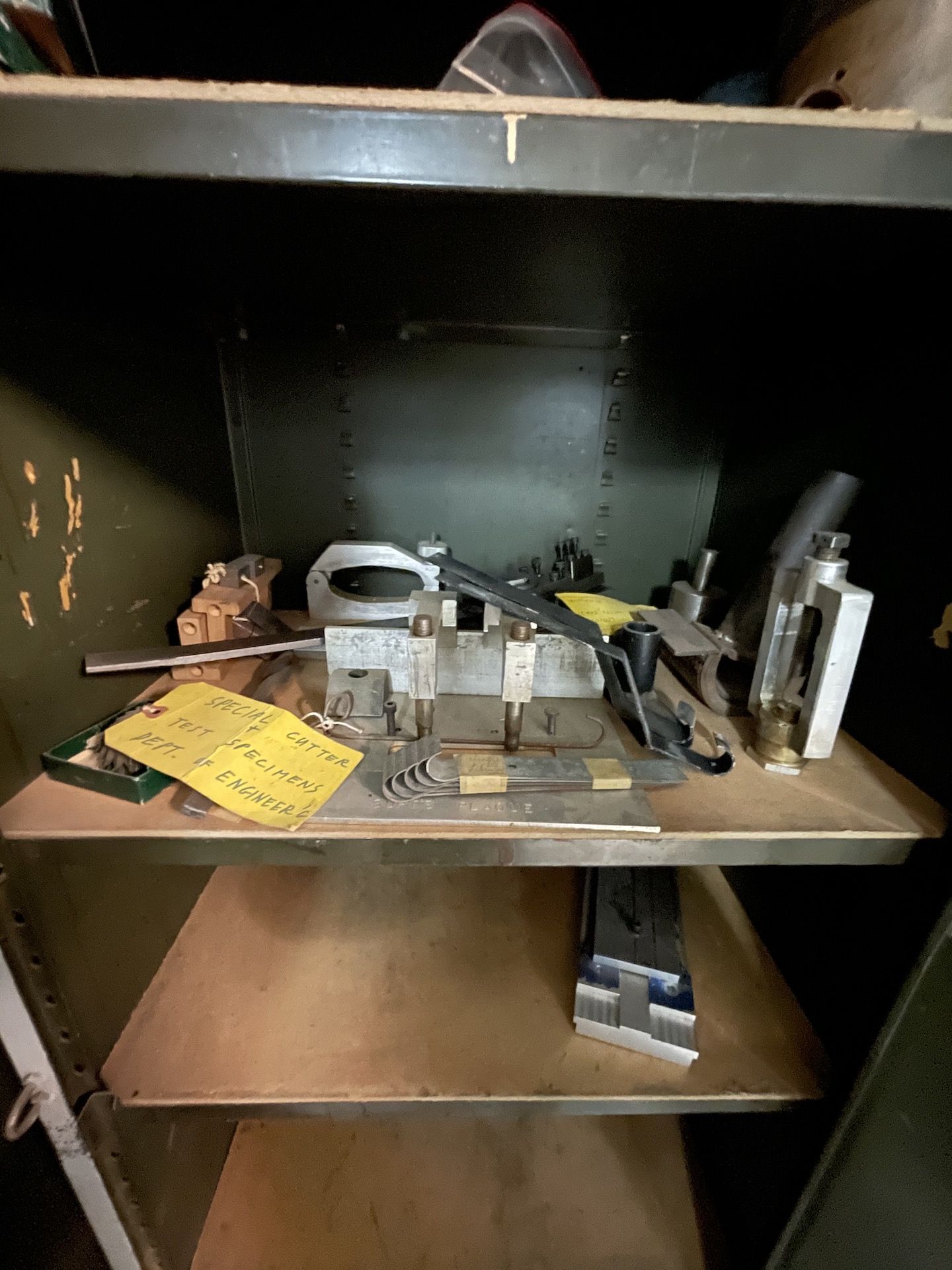 (3) CABINETS WITH CONTENTS, INCLUDING ASSORTED DIES, CUTTERS, TOOLING, REAMERS, TAPS AND MORE (Non- - Image 9 of 17