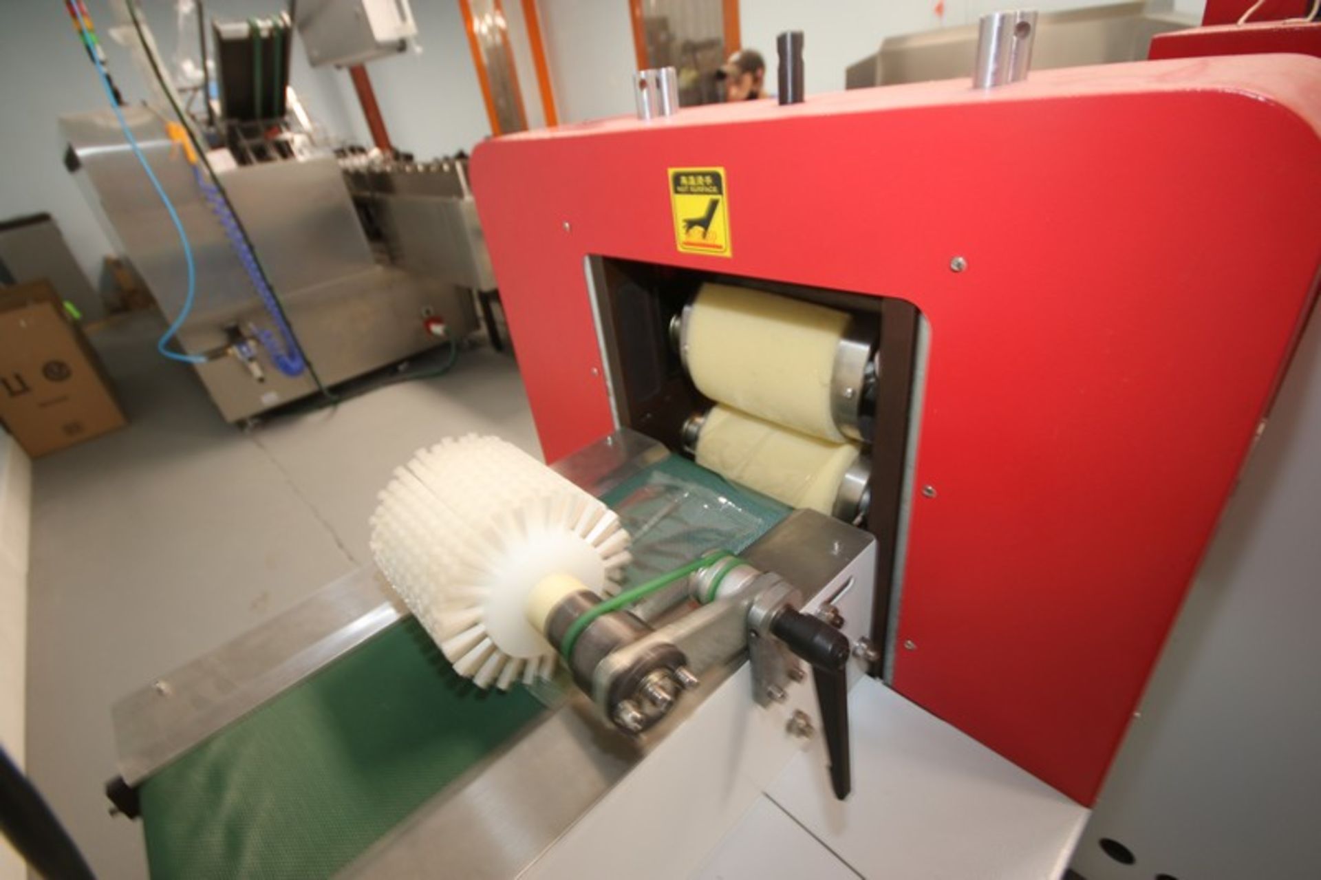 Flow Wrapper Machine, with Infeed Aprox. 72" L, with Infeed Plastic Film & Touchscreen Display ( - Image 9 of 10