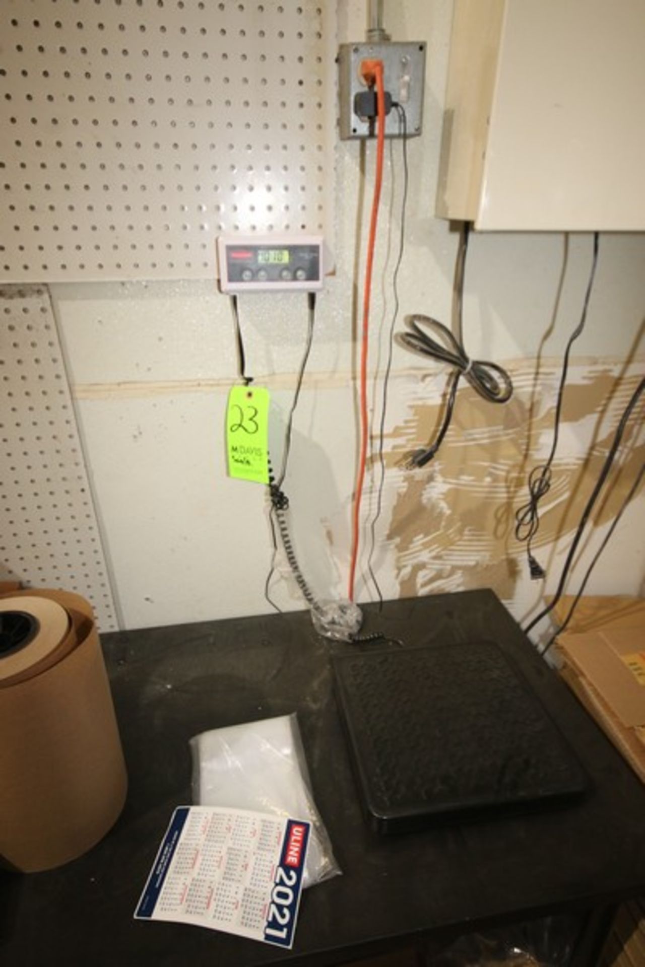 Rubbermaid Digital Platform Scale, 150 lbs. x 66 kg, with Aprox. 12" x 12" Platform (LOCATED IN