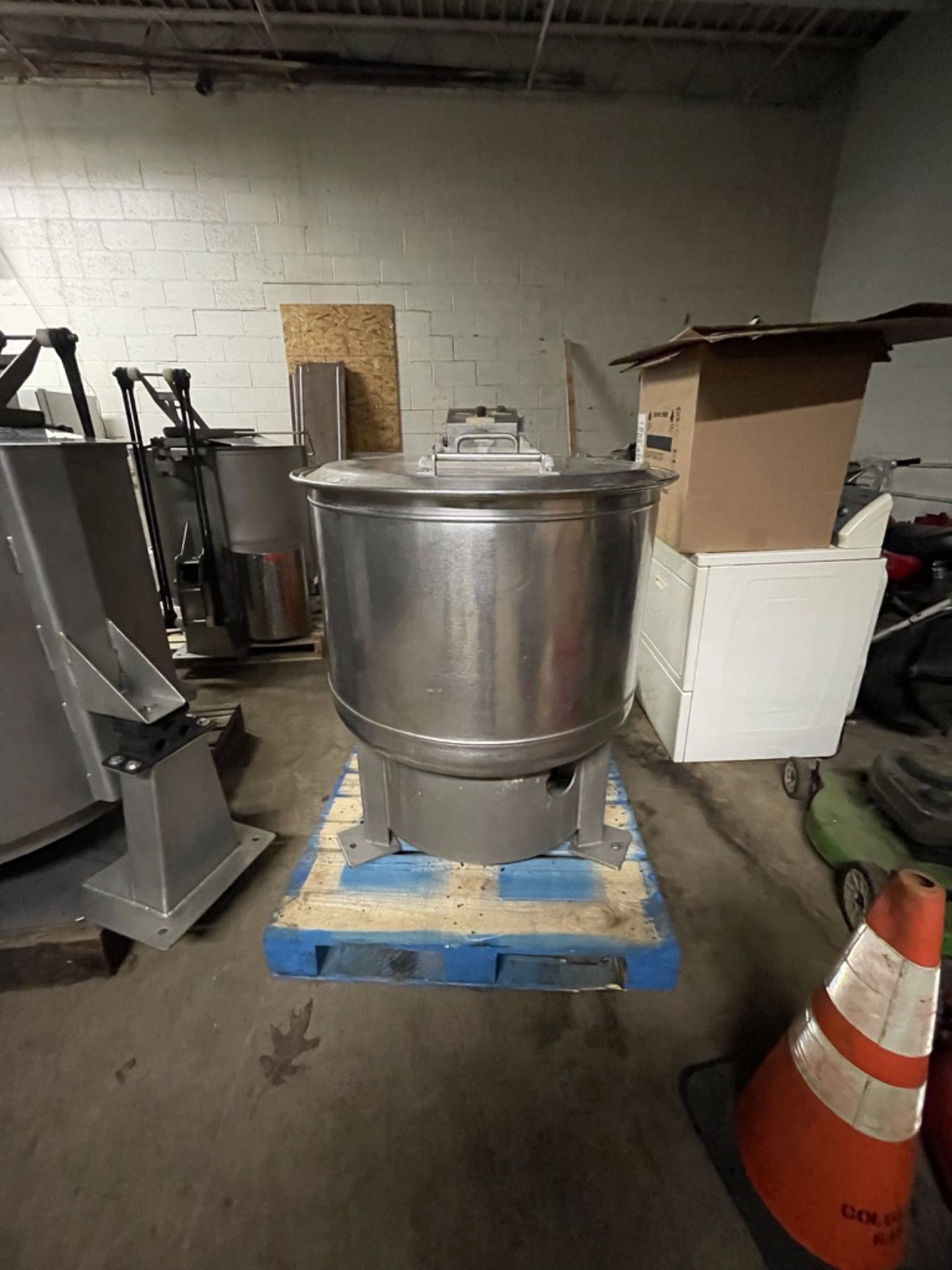 BOCK S/S CENTRIFGUAL VEGETABLESPIN DRYER(INV#80343)(Located @ the MDG Auction Showroom v2.0 - 2000