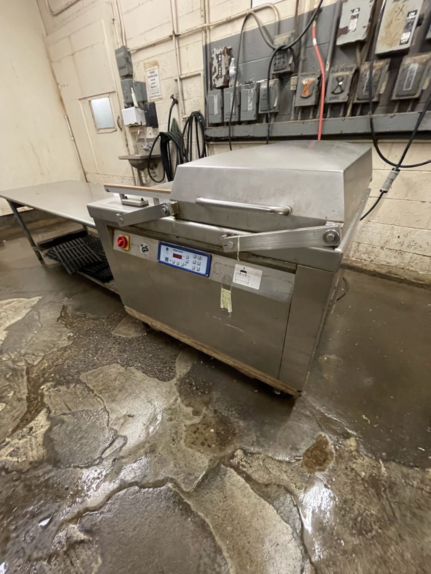 MULTIVAC CHAMBER SEALER, MODEL C450,S/N 105643, CHAMBER APPROX. 26" X 22", ONBOARD VACUUM PUMP, - Image 8 of 23