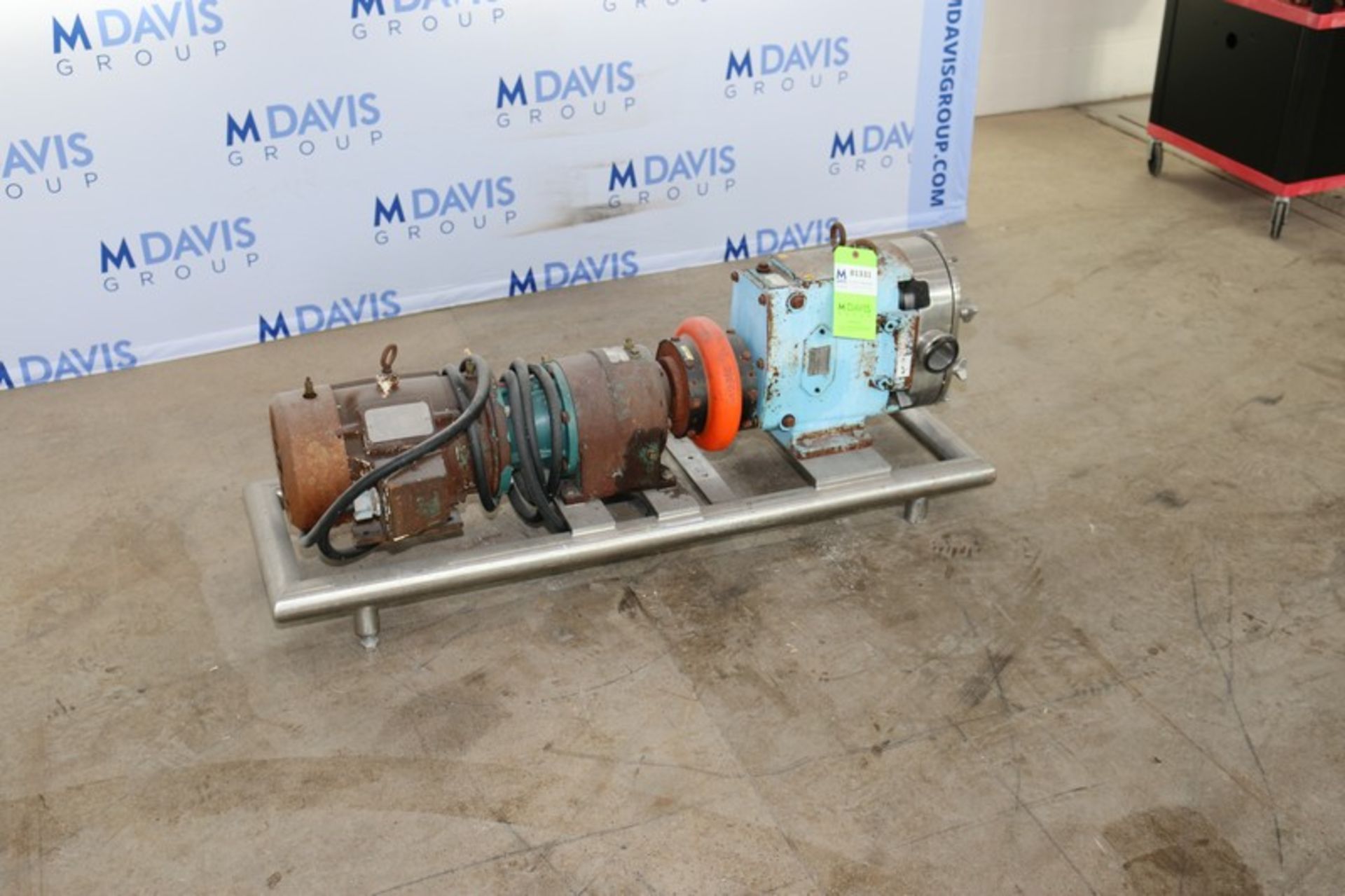 WCB 5 hp Positive Displacement Pump,M/N 060, S/N 223731R1 98, with Aprox. 2-1/2" Clamp Type Inlet/ - Bild 2 aus 10