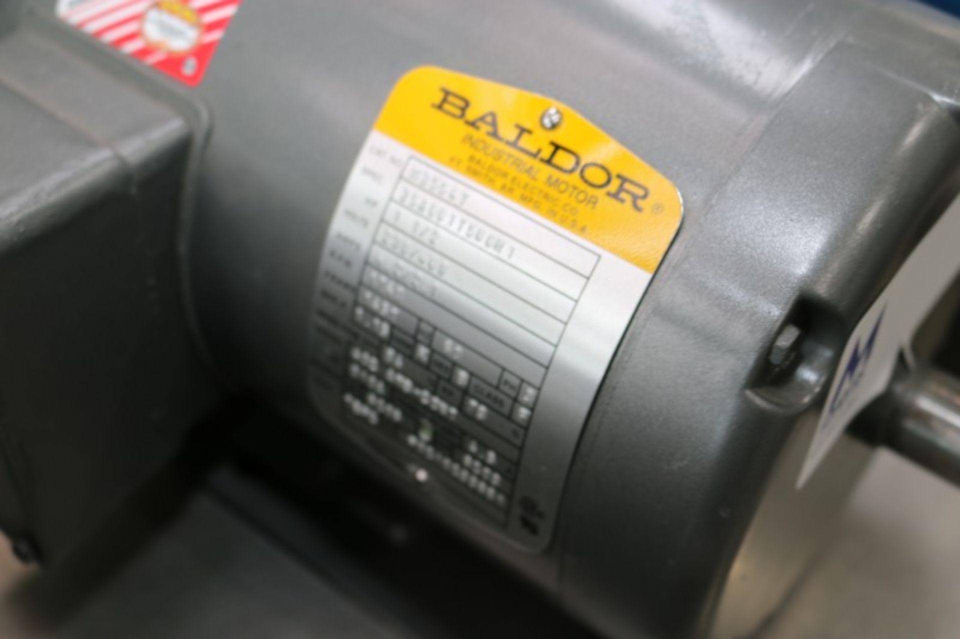 (2) NEW Baldor 1-1/2 hp Motors,230/460 Volts, 3 Phase, 1740 RPM (INV#81041)(Located @ the MDG - Bild 5 aus 5