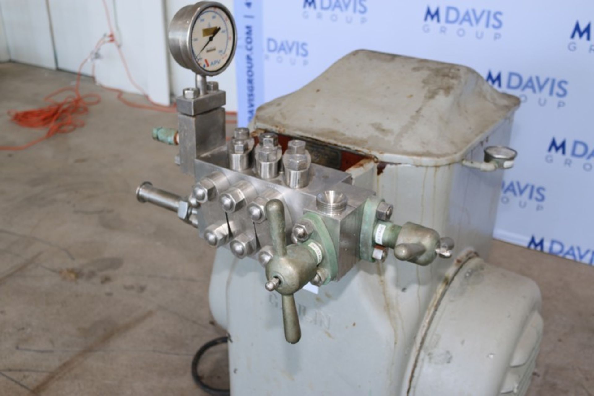 Gaulin Homogenizer, Type 300DJF325PS, S/N 1601006, with 3-Piston S/S Head & APV 5,000 PSI Gauge ( - Bild 7 aus 10